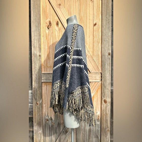 Other Papillon Blue Chevron Acrylic Boho Fringe Sleeve Poncho Size M / US 6-8 / IT 42-44 - 3 Thumbnail