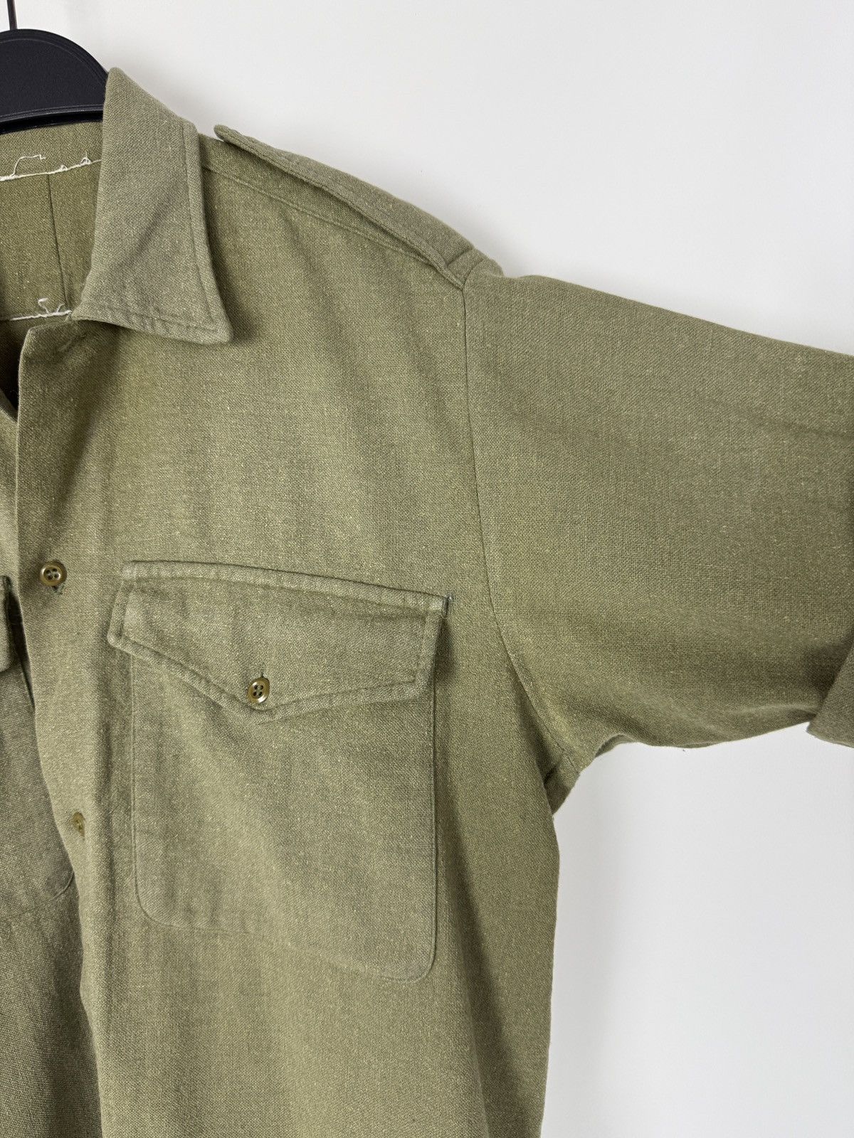 Vintage 50s 60s Vintage British Army Green Wool Short Sleeve Shirt Size US M / EU 48-50 / 2 - 6 Thumbnail