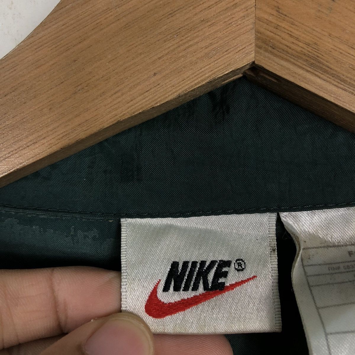 Nike 🔥90’s Vintage Nike Windbreaker Jacket Bomber Big Swoosh Size US L / EU 52-54 / 3 - 13 Thumbnail