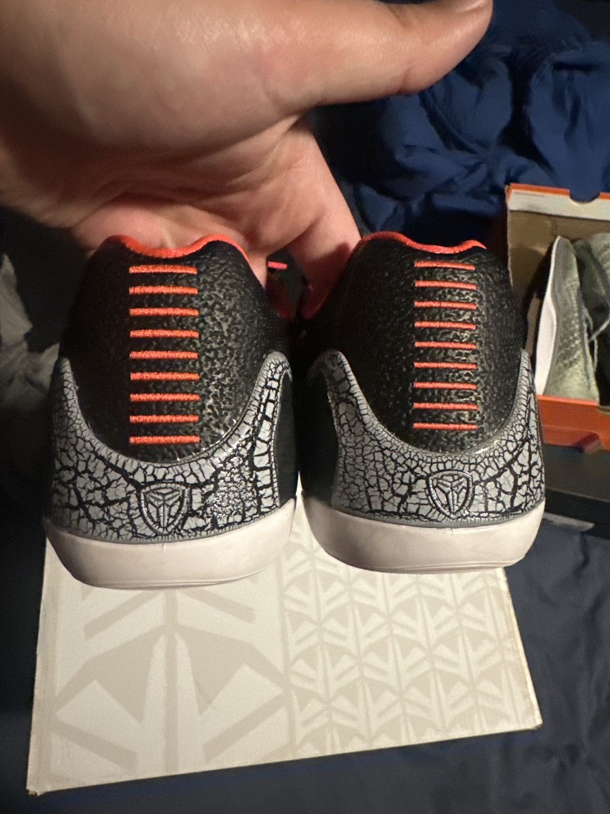 Nike Kobe lazer crimson Size US 7.5 / EU 40-41 - 3 Thumbnail