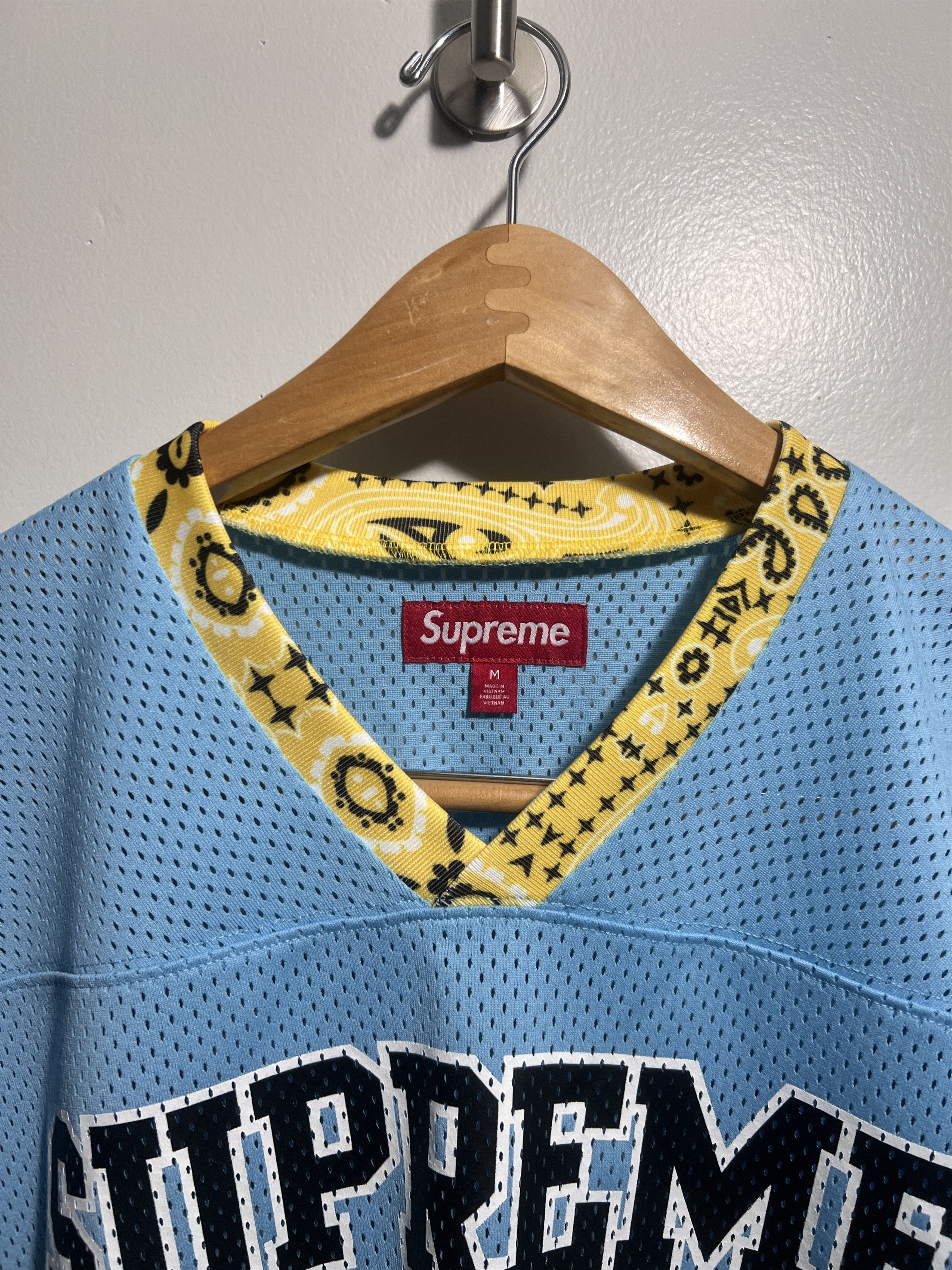 SUPREME BANDANA FOOTBALL JERSEY