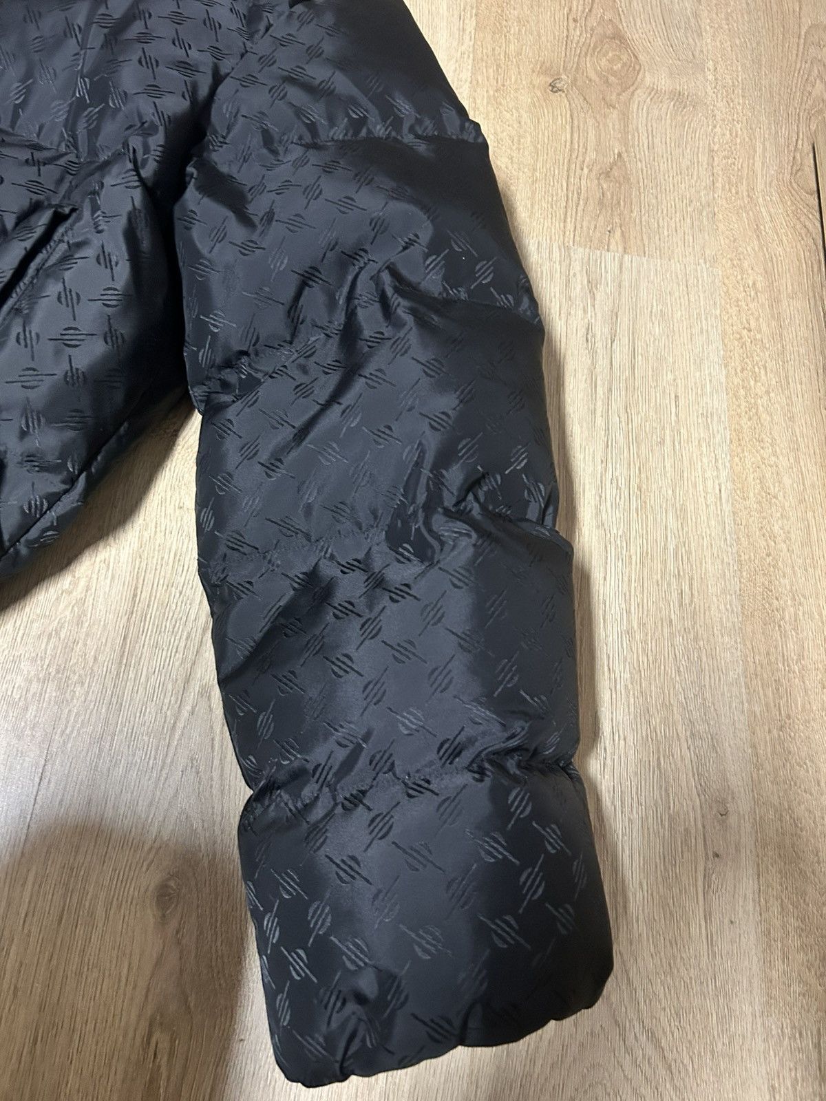 Daily Paper Daily Paper Black Monogram Short Puffer Jacket – New Size US M / EU 48-50 / 2 - 3 Thumbnail