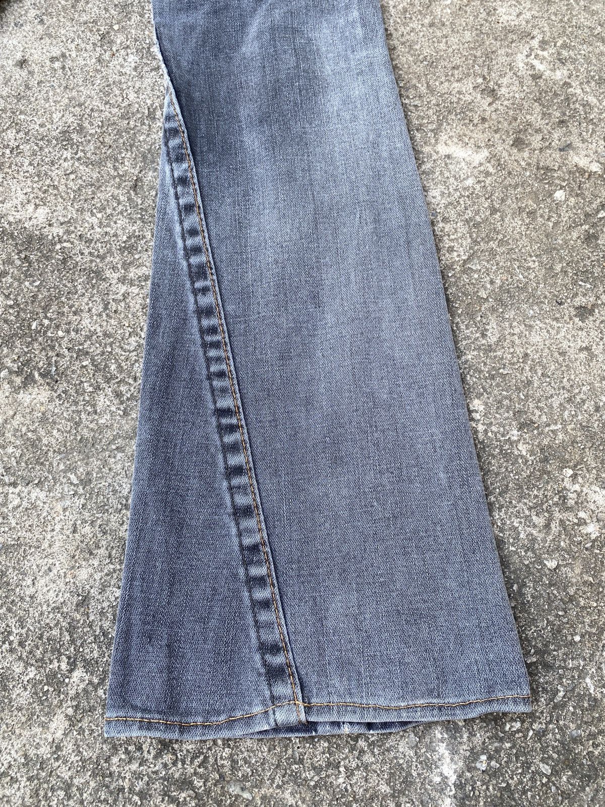 Japanese Brand × Le Grande Bleu (L.G.B.) × True Religion True Religion Flare Distressed Denim Size 26" / US 2 / IT 38 - 14 Thumbnail