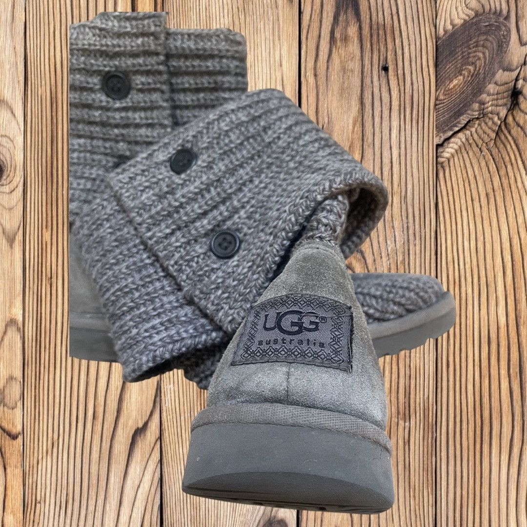 Ugg Ugg Australia Gray Classic Cardy Boots Size US 5 / IT 35 - 1 Thumbnail