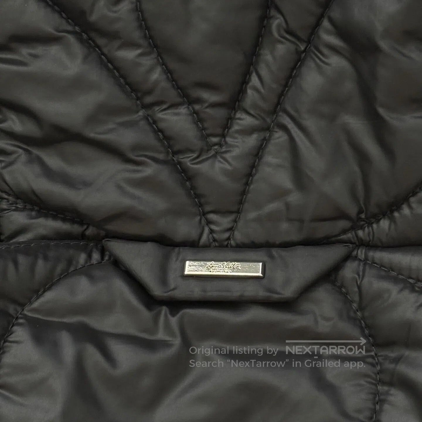 Louis Vuitton Louis Vuitton size48 Three-color embossed patterned hooded Size US M / EU 48-50 / 2 - 7 Thumbnail