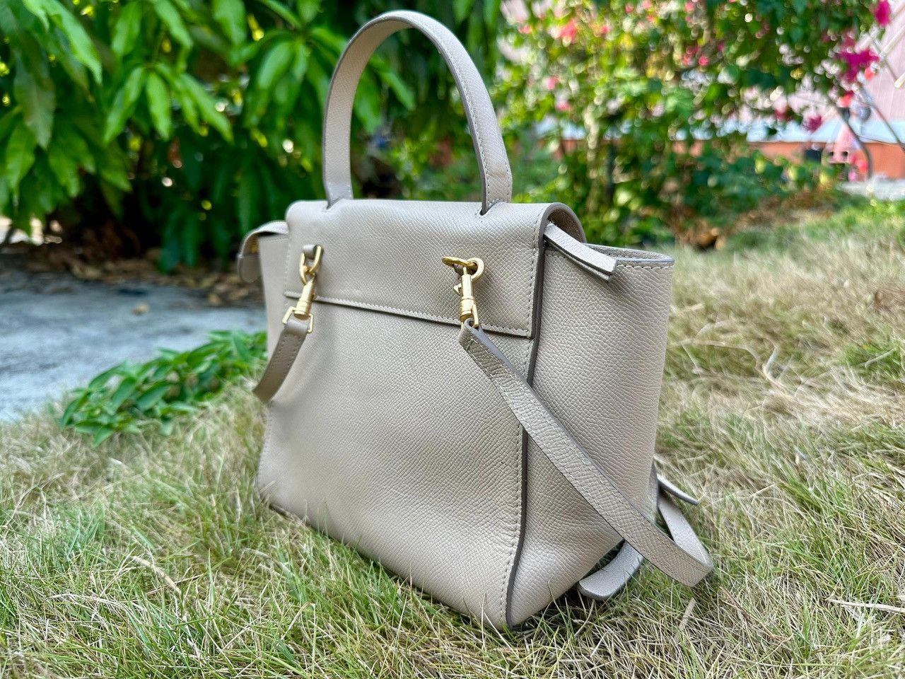 Celine Authentic Celine Grained Calfskin Micro Belt Bag Size ONE SIZE - 3 Thumbnail