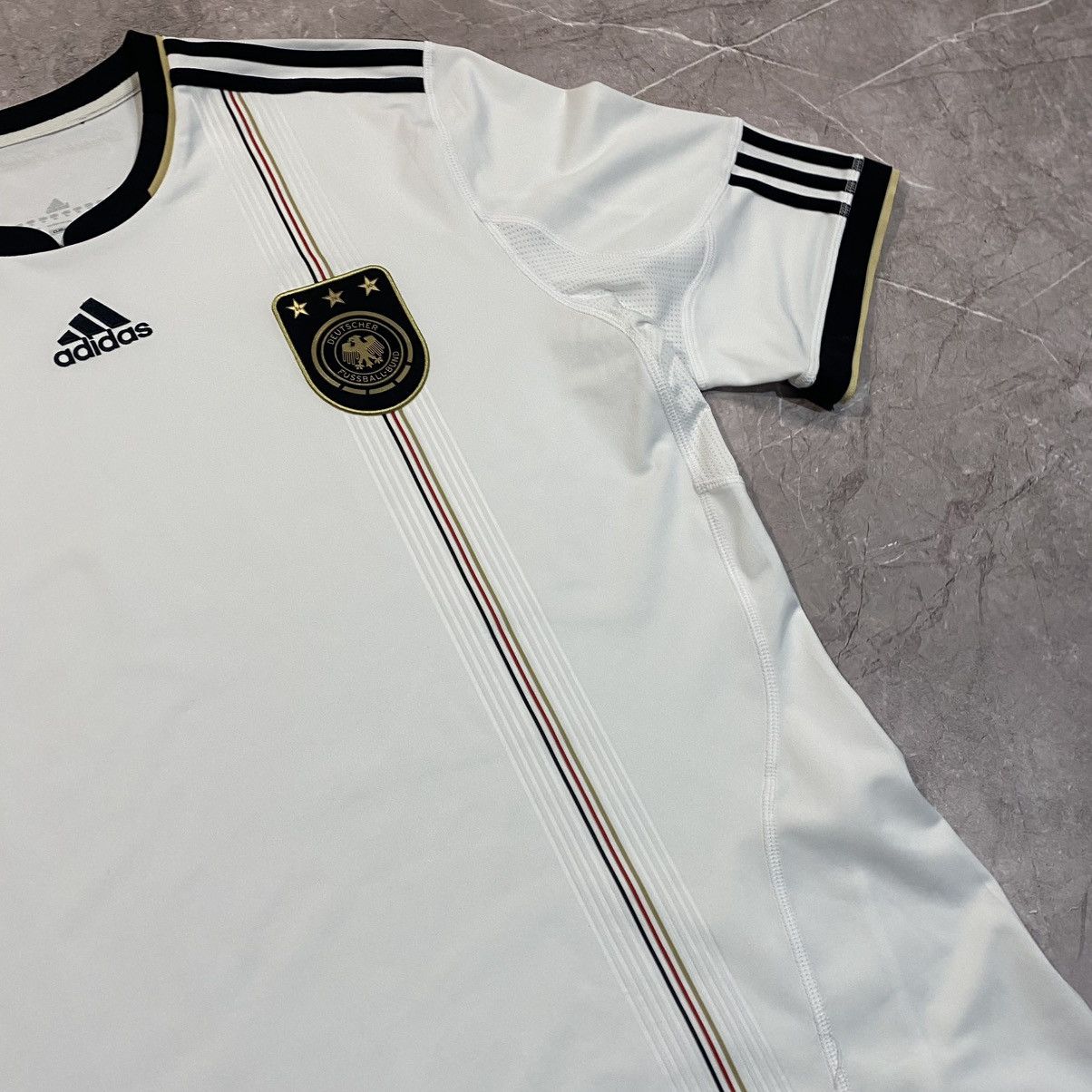 Vintage VINTAGE ADIDAS GERMANY TEE SOCCER JERSEY Size US XL / EU 56 / 4 - 7 Thumbnail