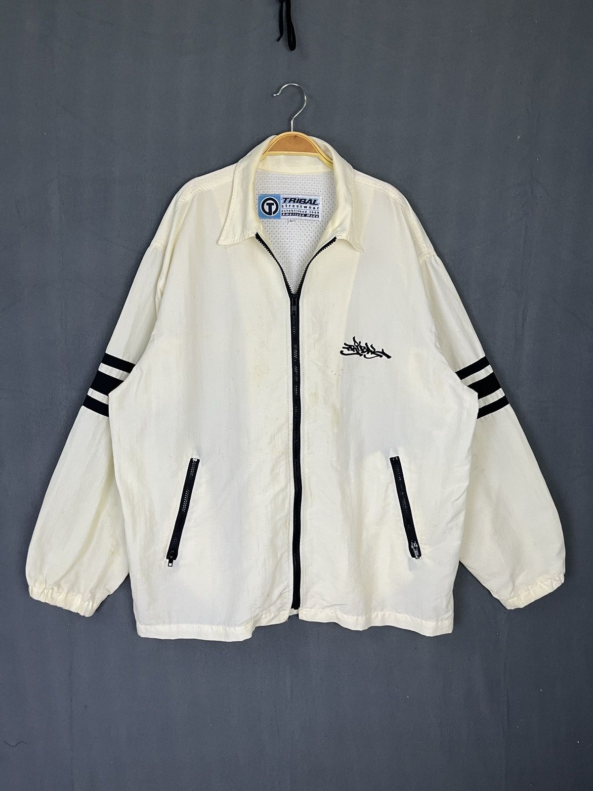 Tribal Streetwear × Vintage Vintage American Made Tribal Street Wear 90s Baggy Jacket Size US L / EU 52-54 / 3 - 1 Thumbnail