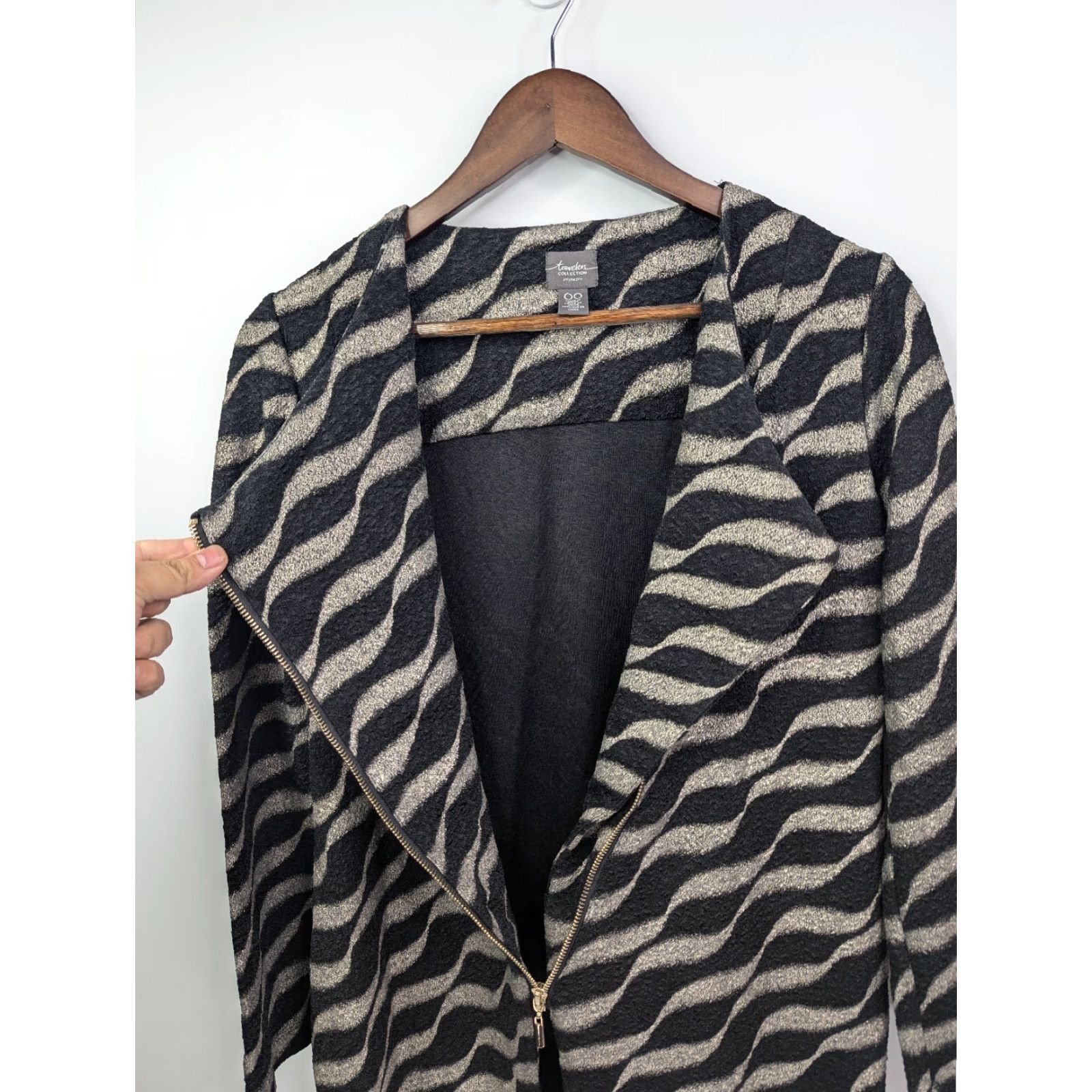Vintage VINTAGE Chico's Jacket Women XS Black Silver Diagonal Zipper Asymmetrical Travel Business Casual Size XS / US 0-2 / IT 36-38 - 4 Thumbnail