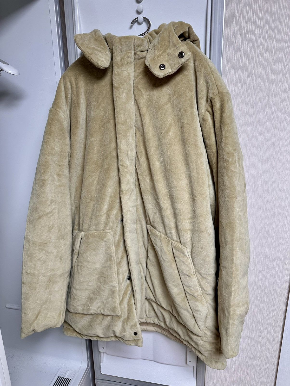 Yeezy YEEZY SEASON 4 velvet puffer jacket Size US S / EU 44-46 / 1 - 1 Thumbnail