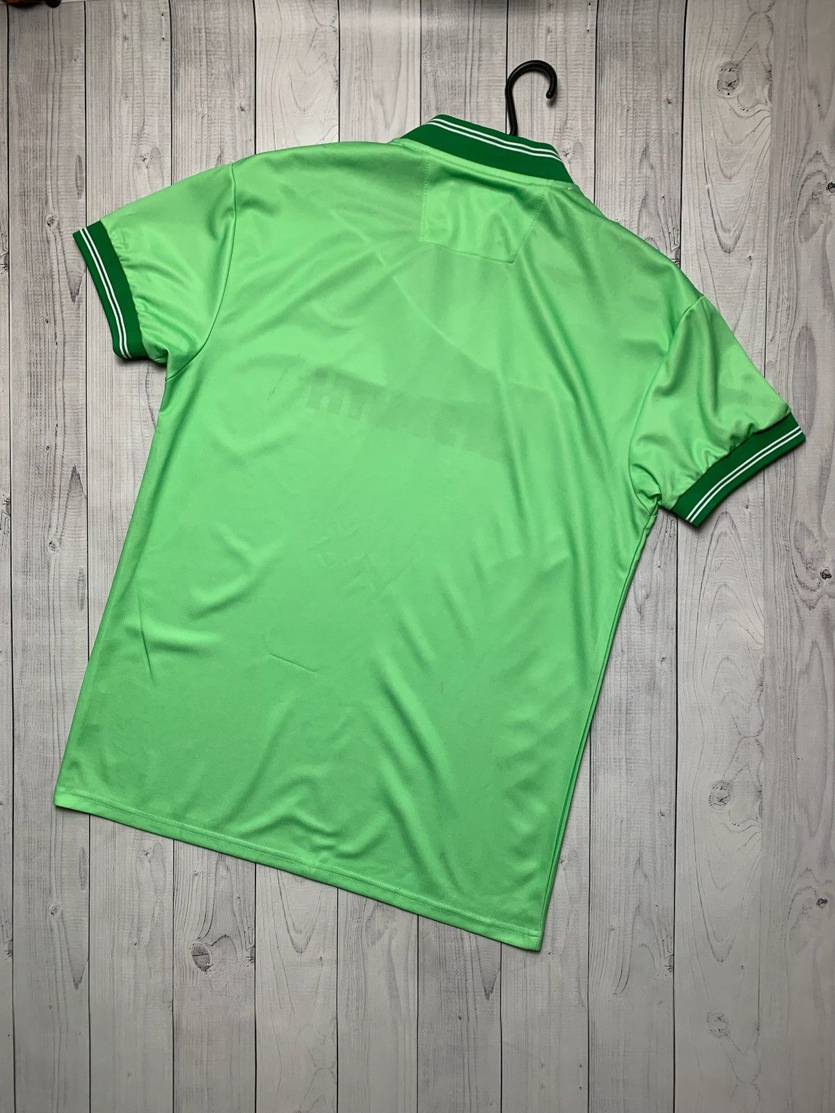 Vintage Vintage retro soccer jersey Celtic green logo size L Size US L / EU 52-54 / 3 - 4 Thumbnail
