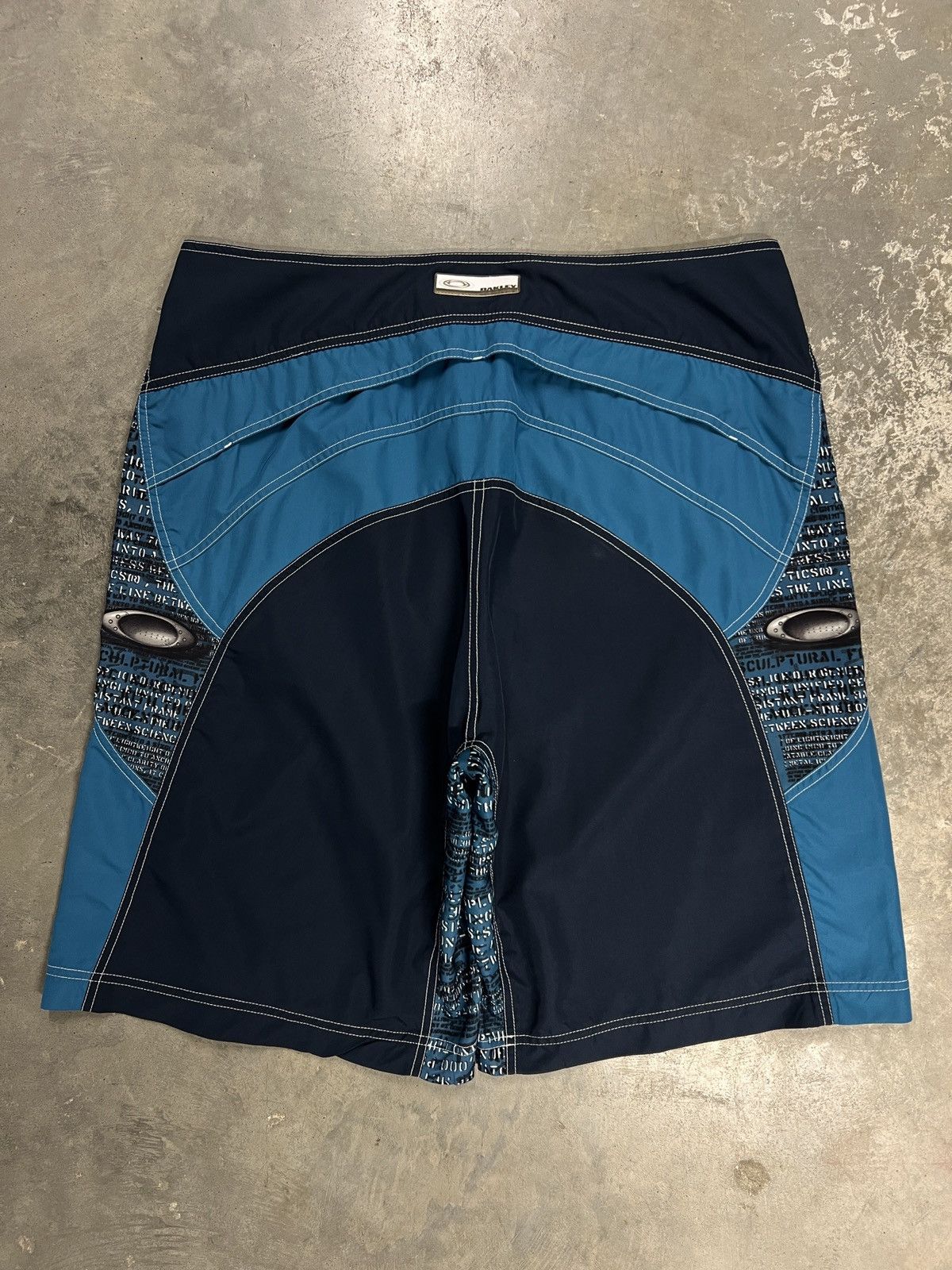00s Vintage Oakley Board Shorts