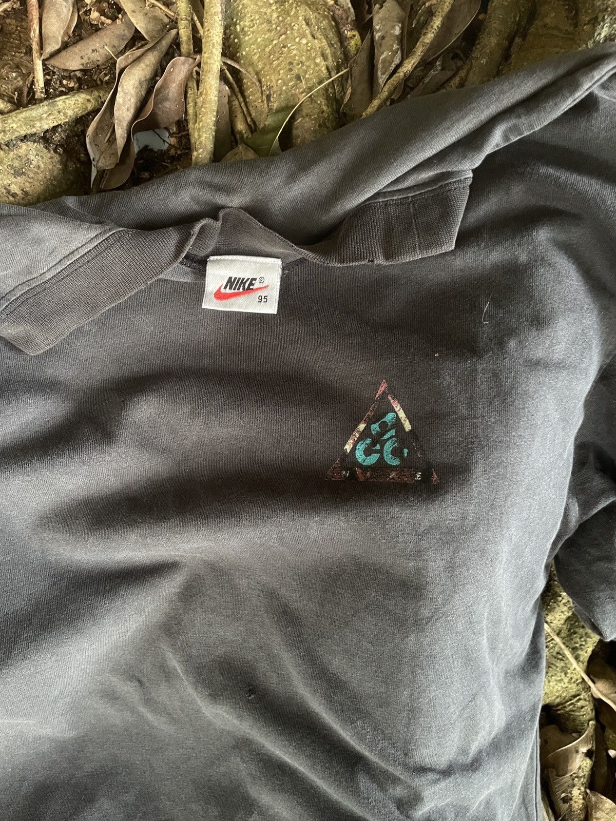 Nike ACG Vintage Nike Acg Rare Desain Beautiful Faded Size US L / EU 52-54 / 3 - 5 Thumbnail
