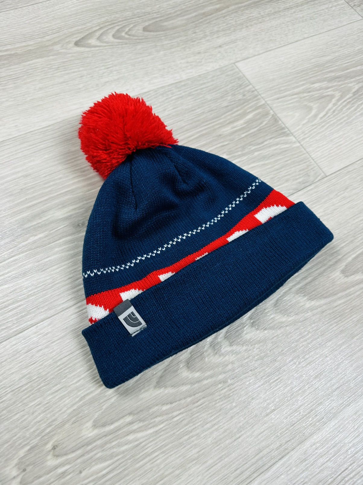 The North Face × Vintage Vintage The North Face Pom Pom Unisex Hats Size ONE SIZE - 3 Thumbnail