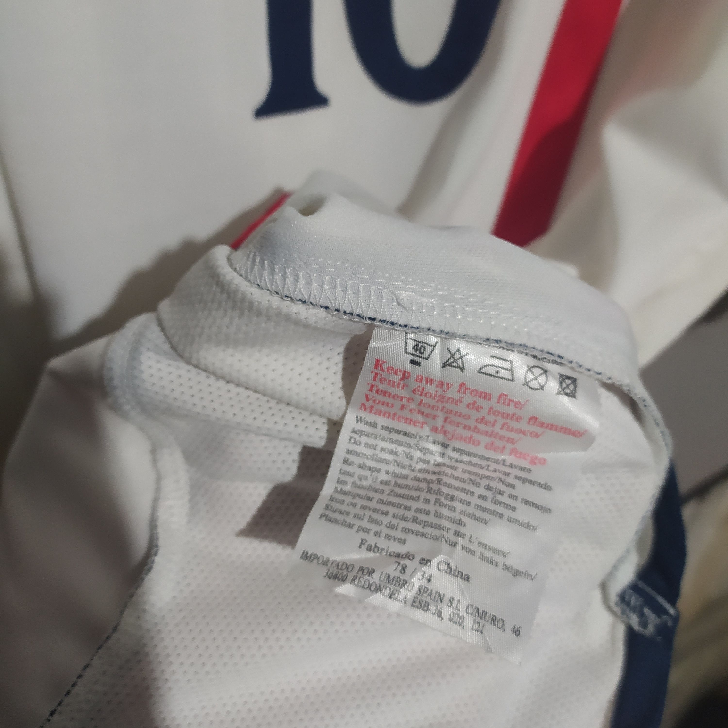 Umbro England 2002 #10 Owen Home Shirt Jersey Soccer Football Size US XL / EU 56 / 4 - 5 Thumbnail