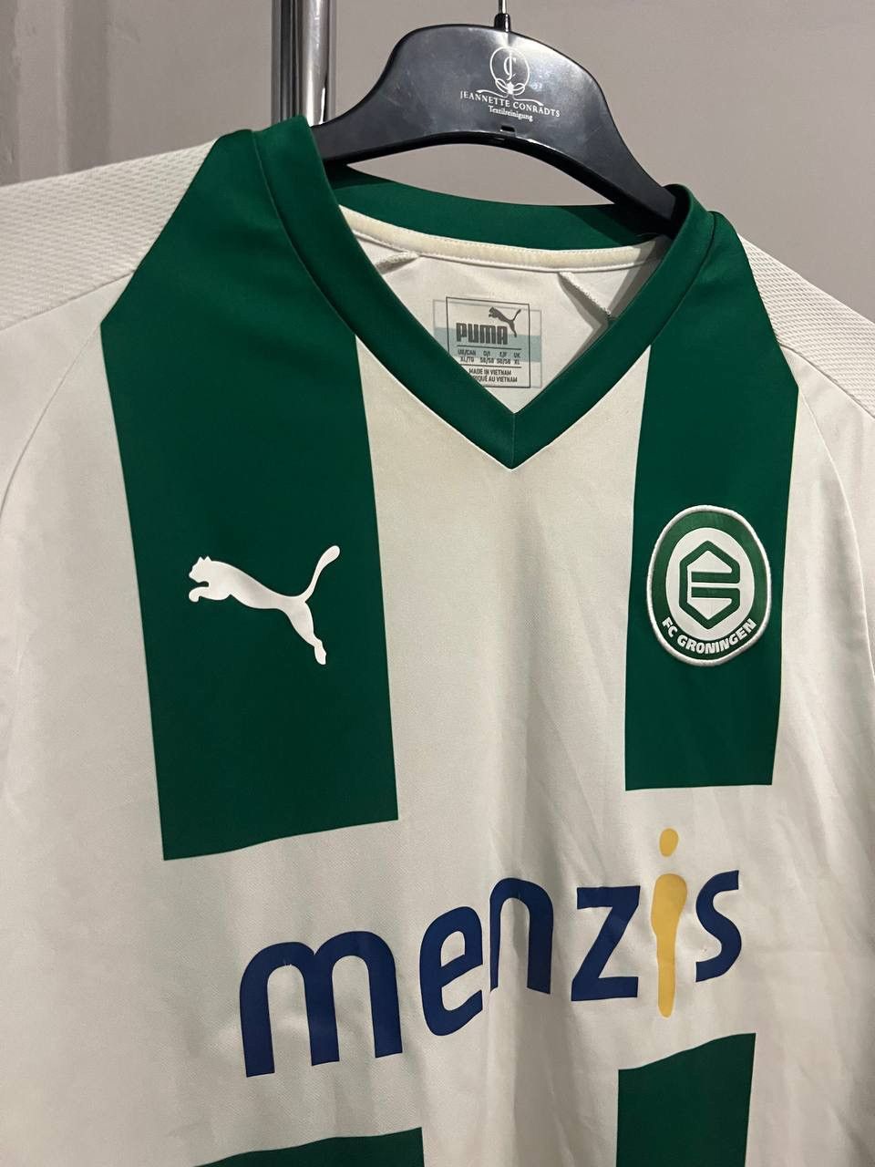 Puma 2017/18 FC GRONINGEN #10 MATCH WORN SOCCER JERSEY SHIRT XL Size US XL / EU 56 / 4 - 5 Thumbnail