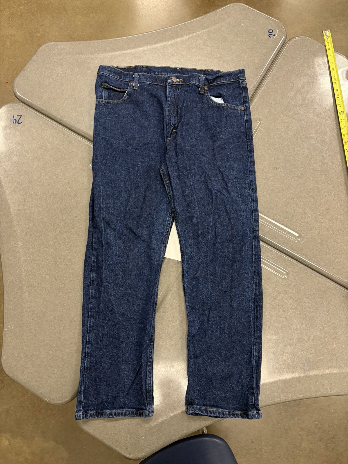 Wrangler Wrangler Jeans Mens 38x30 Dark Wash Blue Denim Straight Leg Size US 38 / EU 54 - 5 Thumbnail