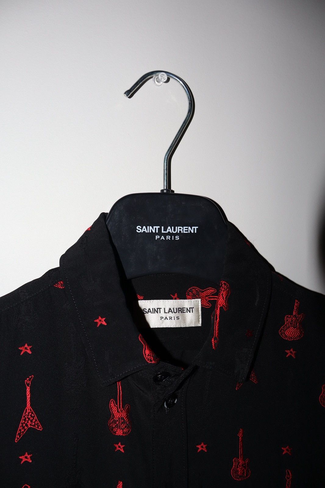 Saint Laurent Paris Saint Laurent Paris 2015 Guitar Silk Button Shirt Size US XXS / EU 40 - 4 Thumbnail