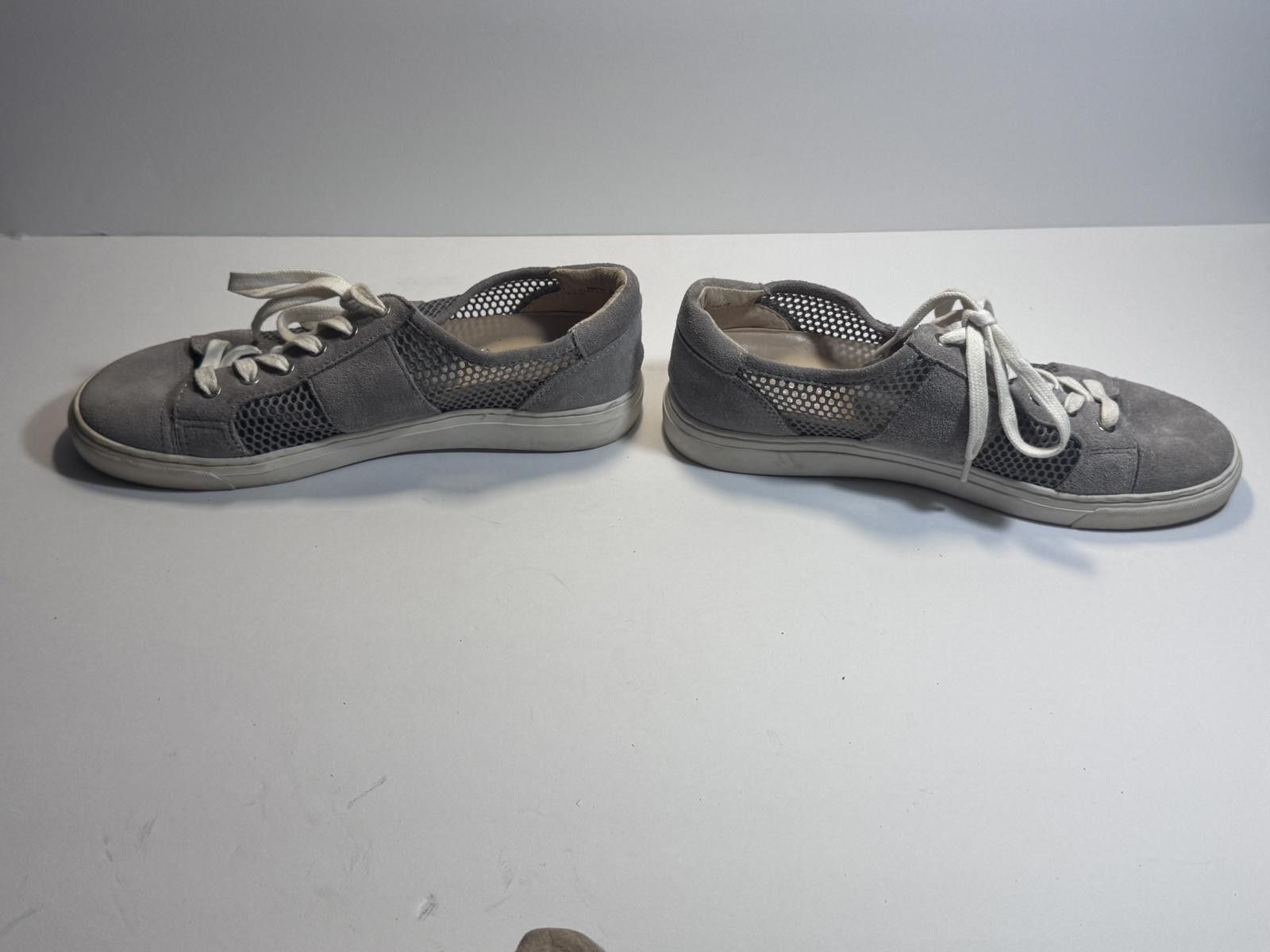 Vince Camuto Vince Camuto Women's Grey Sneaker Size 8 Suede Netted Mesh Size US 8 / IT 38 - 6 Thumbnail