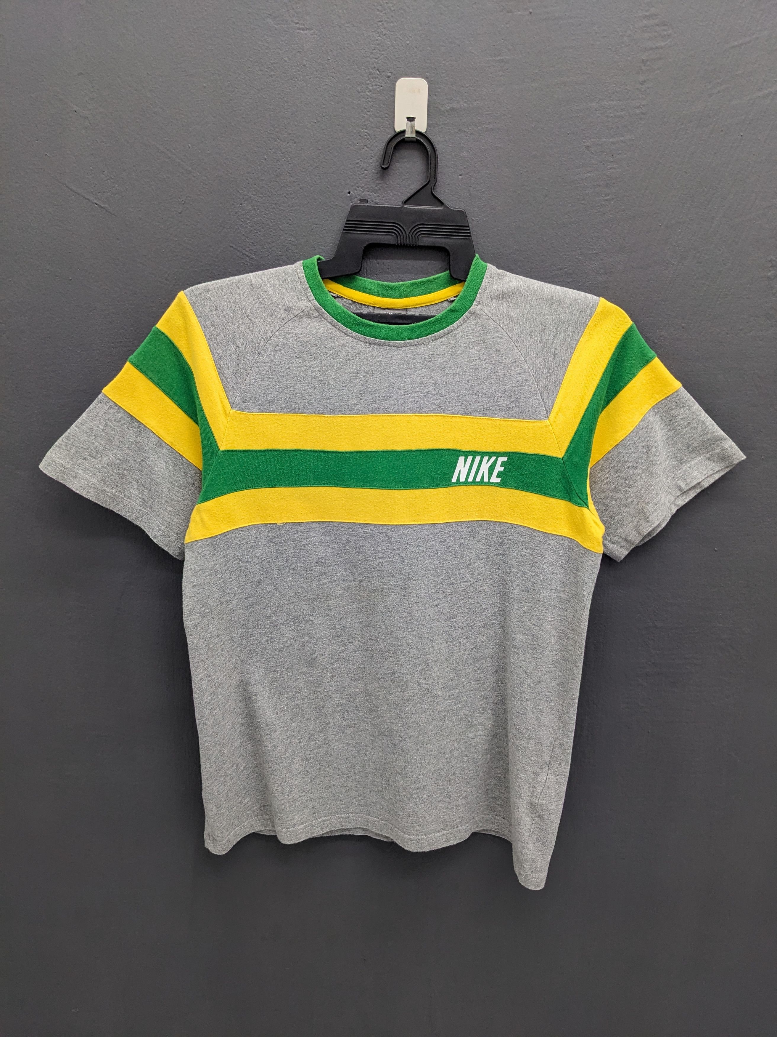 Nike VINTAGE NIKE TSHIRT Size US L / EU 52-54 / 3 - 2 Thumbnail