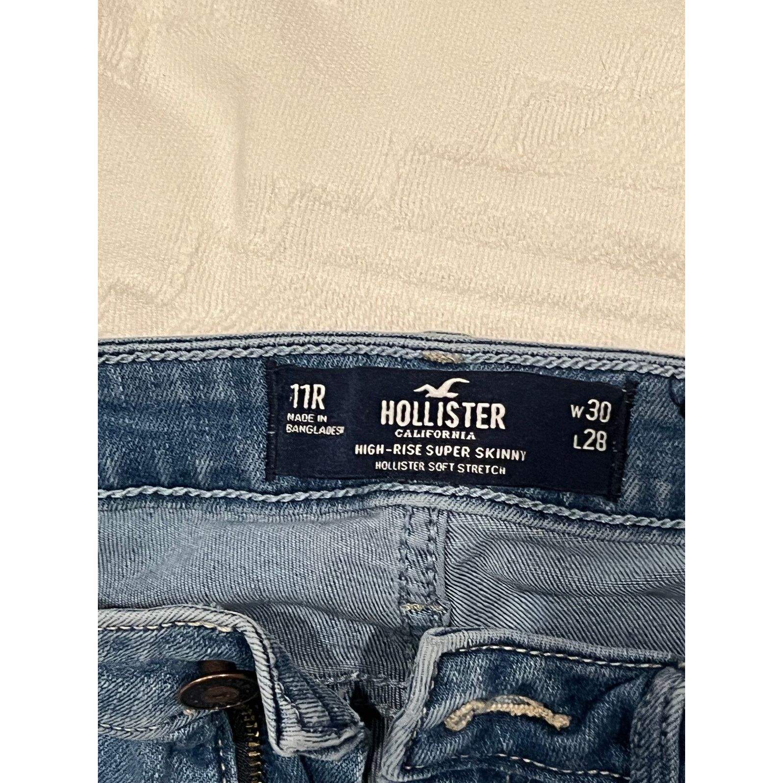 Hollister Hollister Curvy High Rise Super Skinny Jean Size 11R 30x28 Size 30" / US 8 / IT 44 - 3 Thumbnail