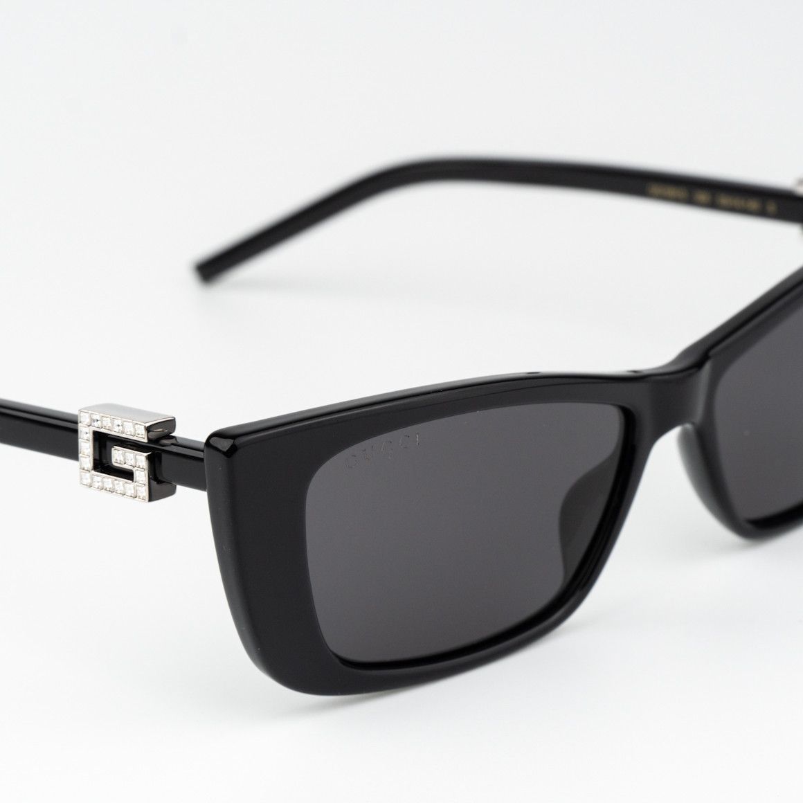 Gucci NEW Gucci GG1681S 008 Black Grey Cat Eye Women Sunglasses Size ONE SIZE - 8 Thumbnail