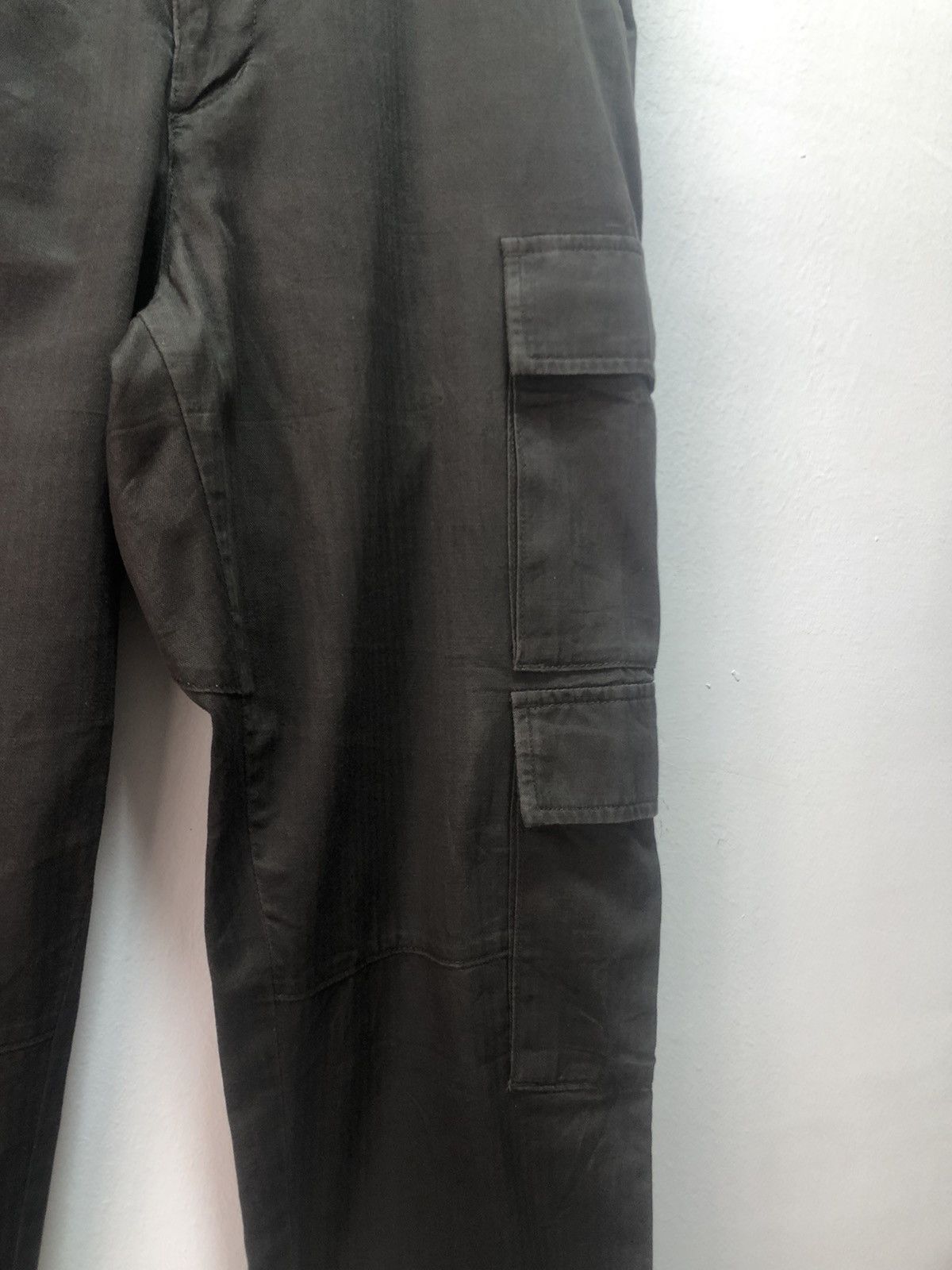 Undercover × Uniqlo UNIQLO UNDERCOVER Cargo Pants Double Pocket Size US 34 / EU 50 - 2 Thumbnail