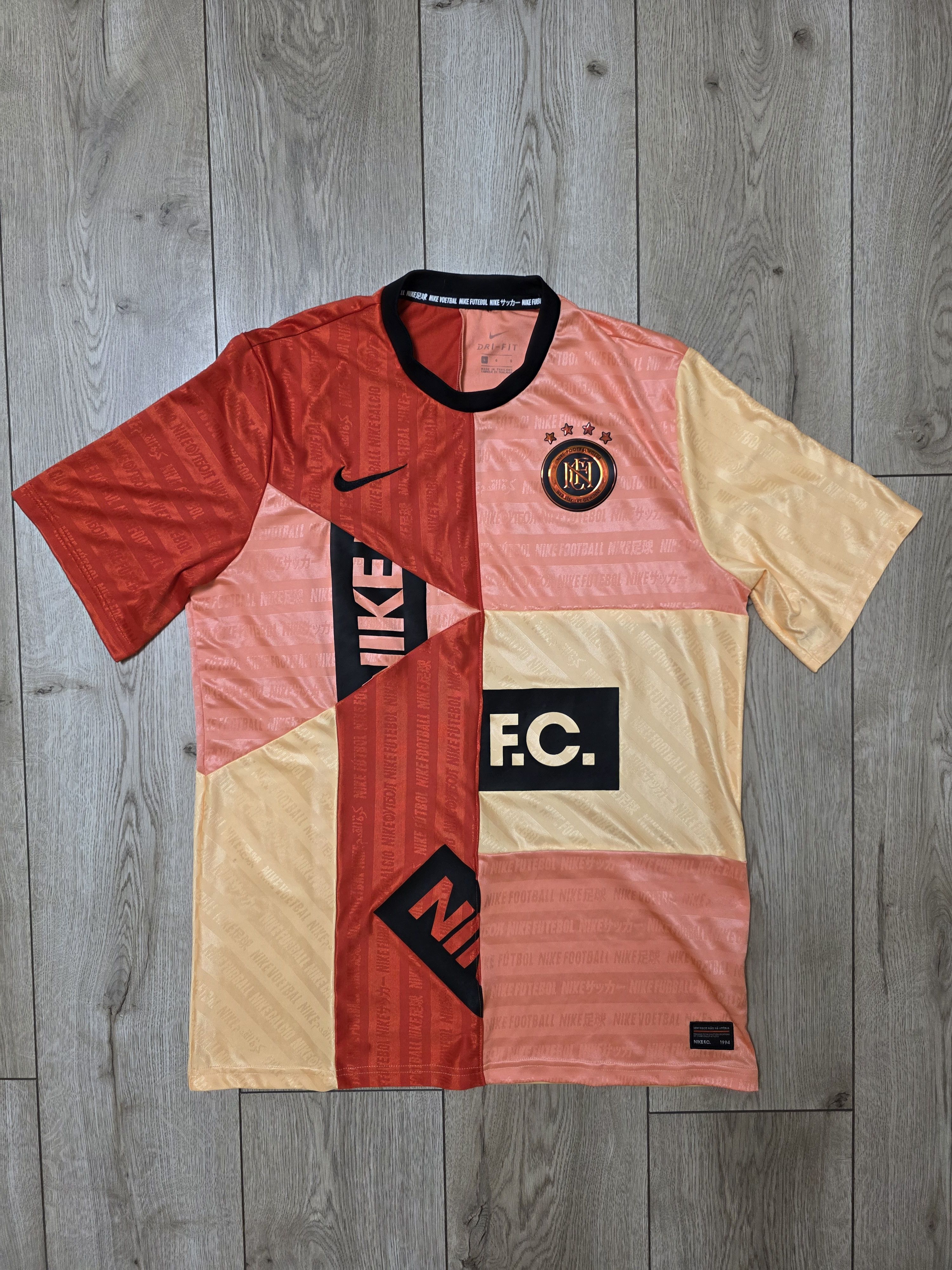 Nike NIKE FC JERSEY NIKE FOOTBAL CLUB FOOTBALL SOCCER JERSEY Size US L / EU 52-54 / 3 - 1 Thumbnail