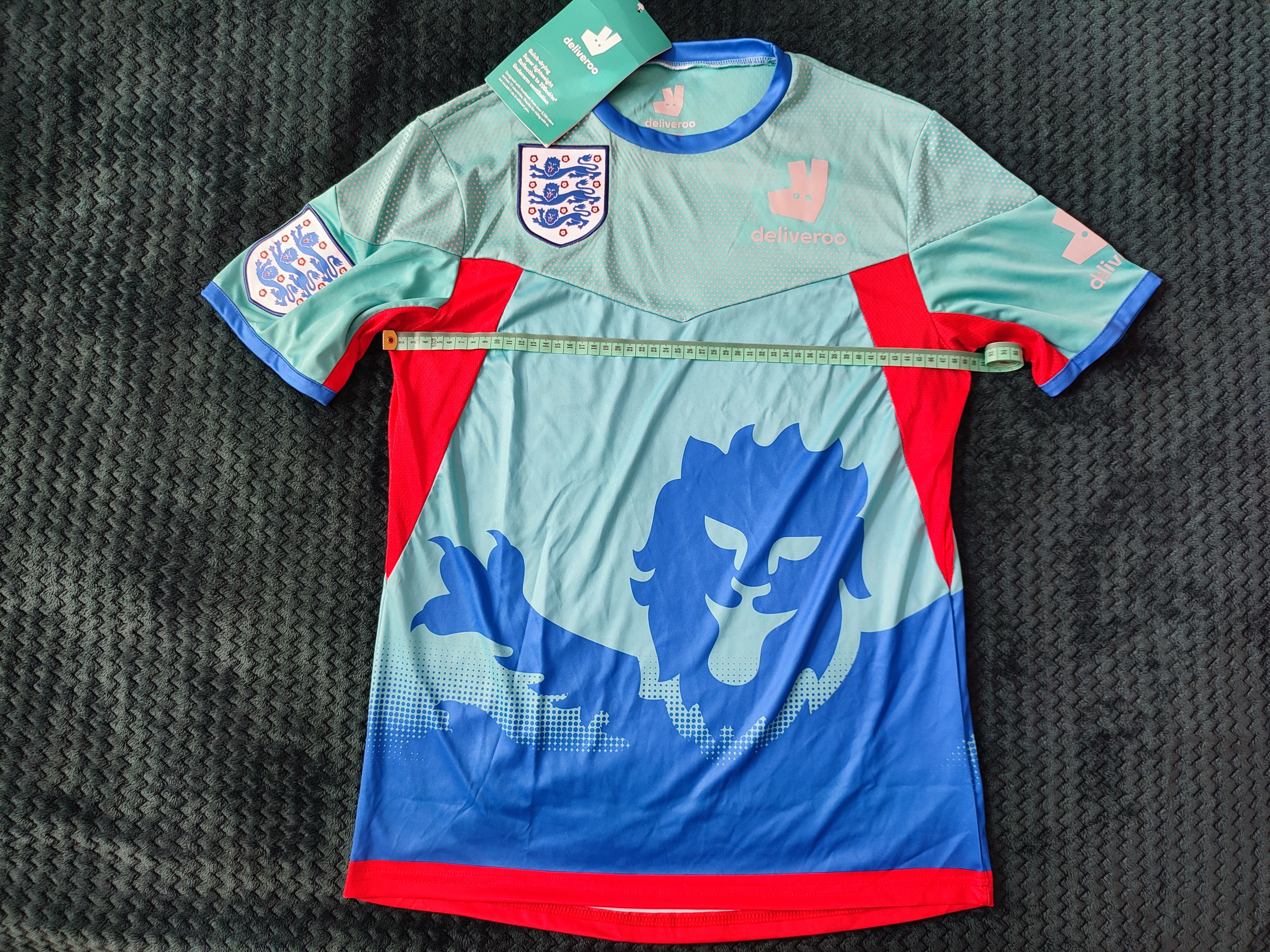Vintage England Deliveroo Football Shirt Soccer Jersey Size M Size US M / EU 48-50 / 2 - 5 Thumbnail