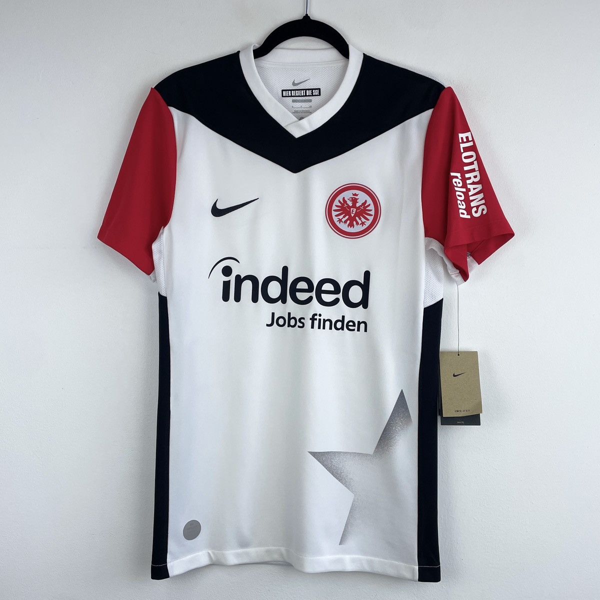 Nike Eintracht Frankfurt Home Nike Jersey Shirt BNWT 2024/2025 Size US S / EU 44-46 / 1 - 1 Thumbnail