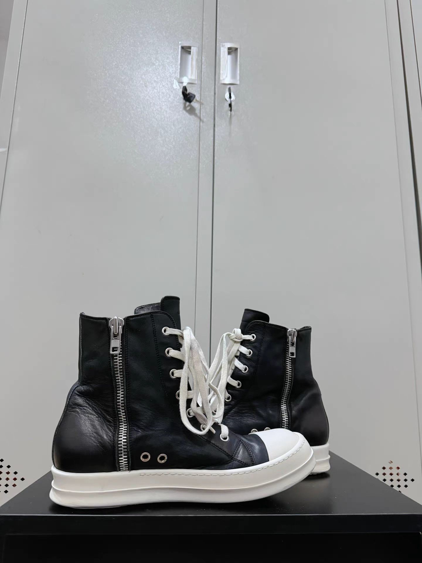 Rick Owens Rick Owens mainline leather Converse high-top sneakers Size US 6 / EU 39 - 6 Thumbnail