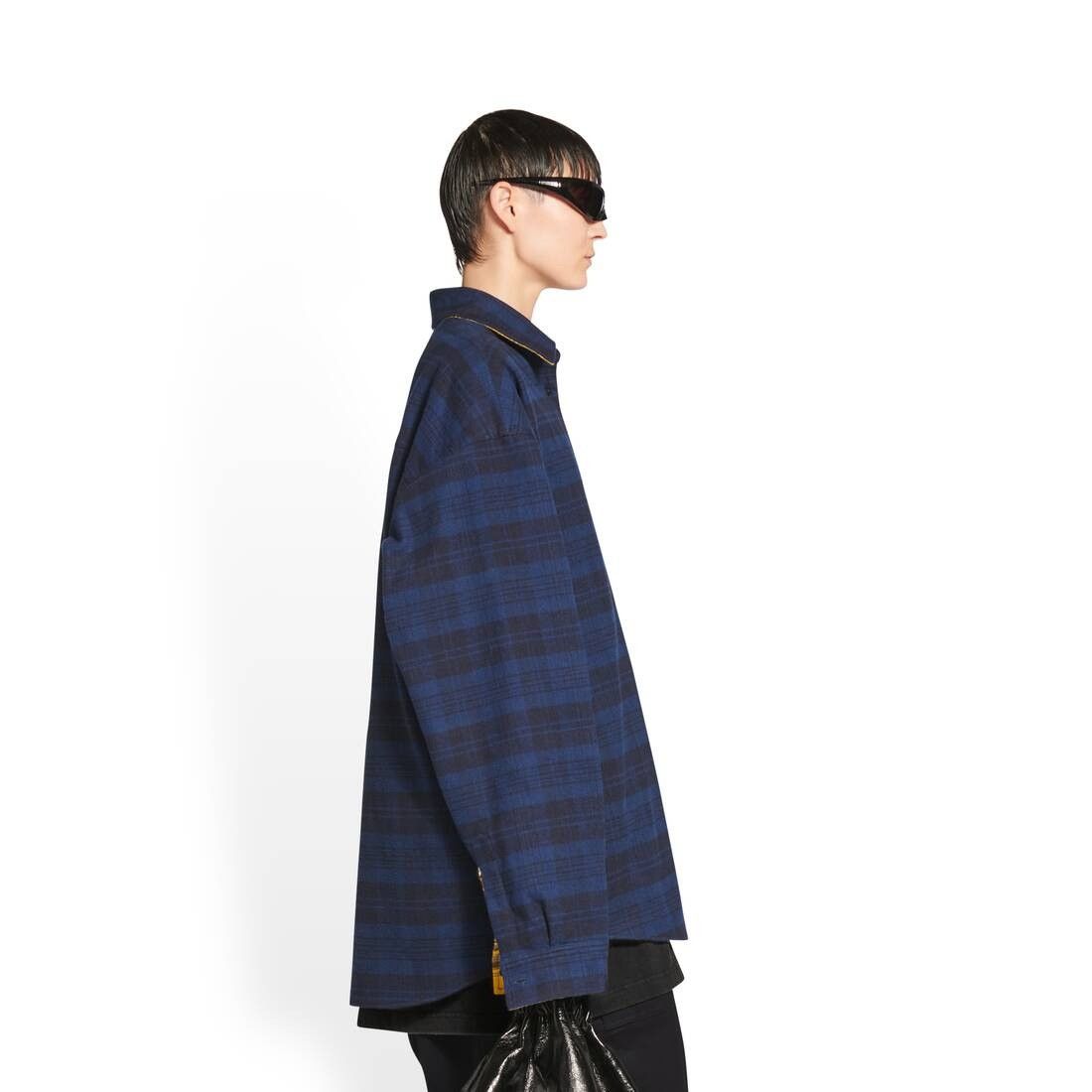 Balenciaga o1w1db10425 Reversible Shirt in Multicolor Size US M / EU 48-50 / 2 - 6 Thumbnail