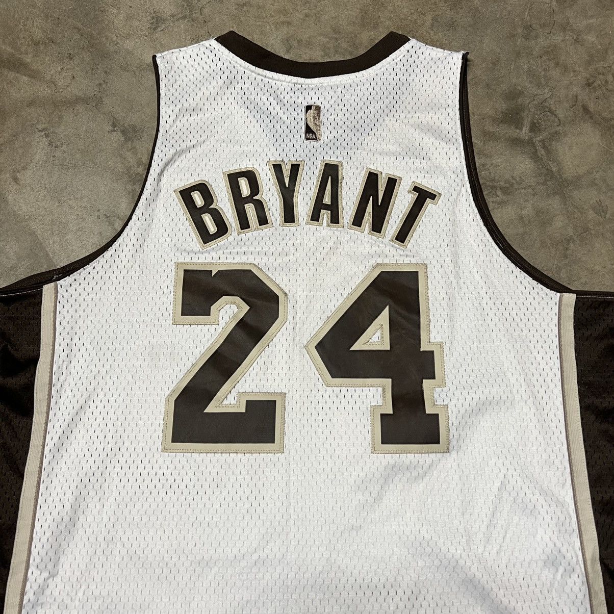 Adidas × Nike NBA Los Angeles Lakers Kobe Bryant #24 Adidas Jersey Size US XL / EU 56 / 4 - 1 Thumbnail