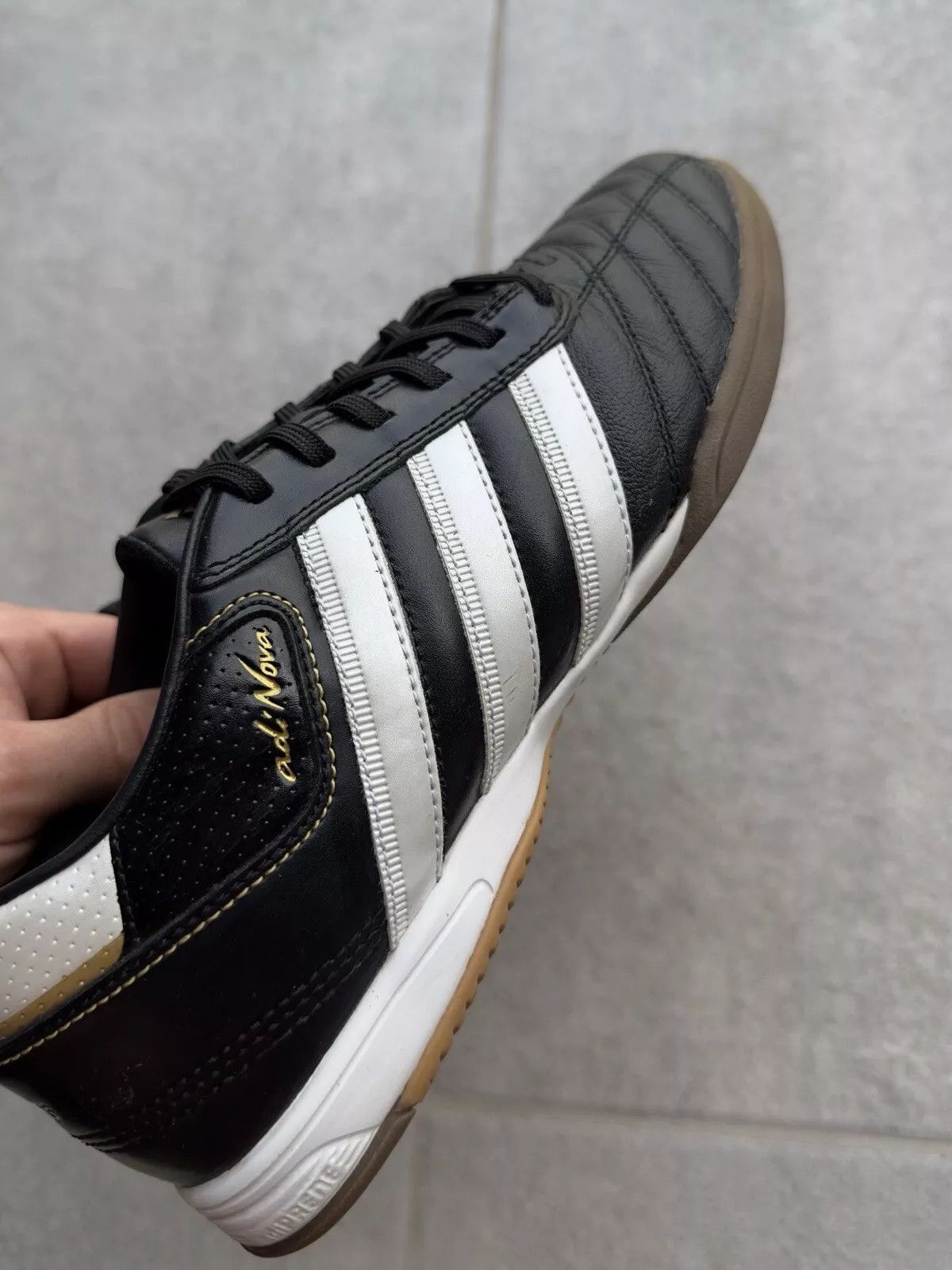 Adidas AdiNova 2009 Black Leather Indoor Soccer Shoes Mens