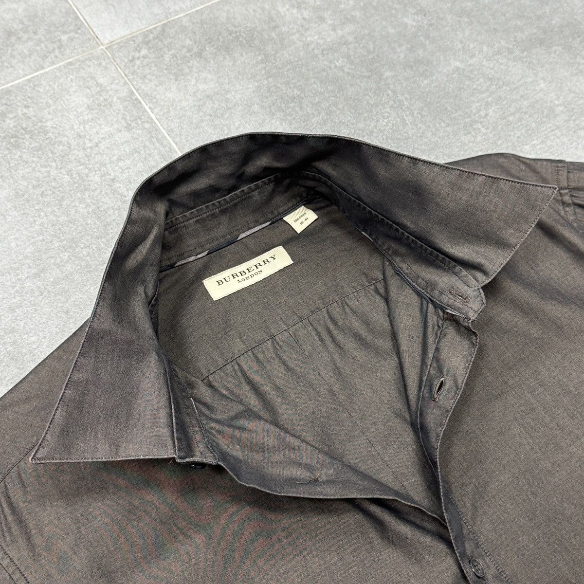Burberry Burberry London Brown Button Shirt Long Sleeve Size 16-41 Size US M / EU 48-50 / 2 - 9 Thumbnail