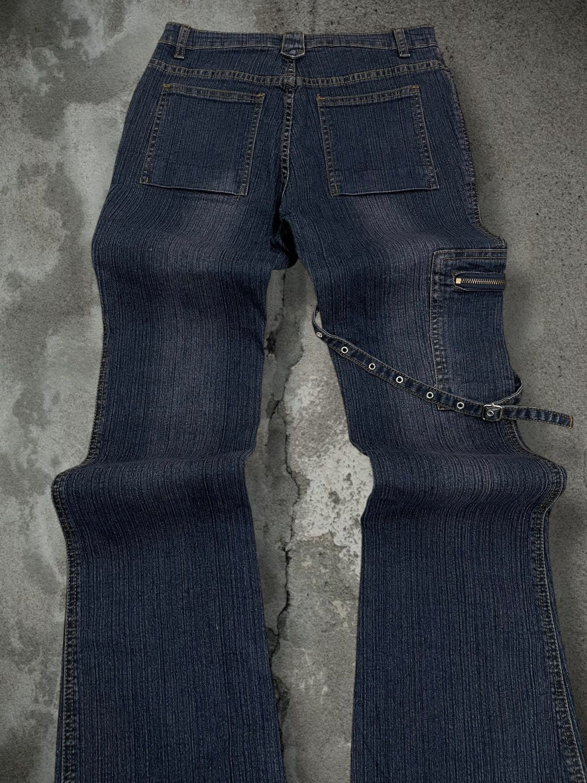 Designer Vintage Og 90s Japan Designer Haphazard Flared Bondage Denim Size US 27 - 14 Thumbnail