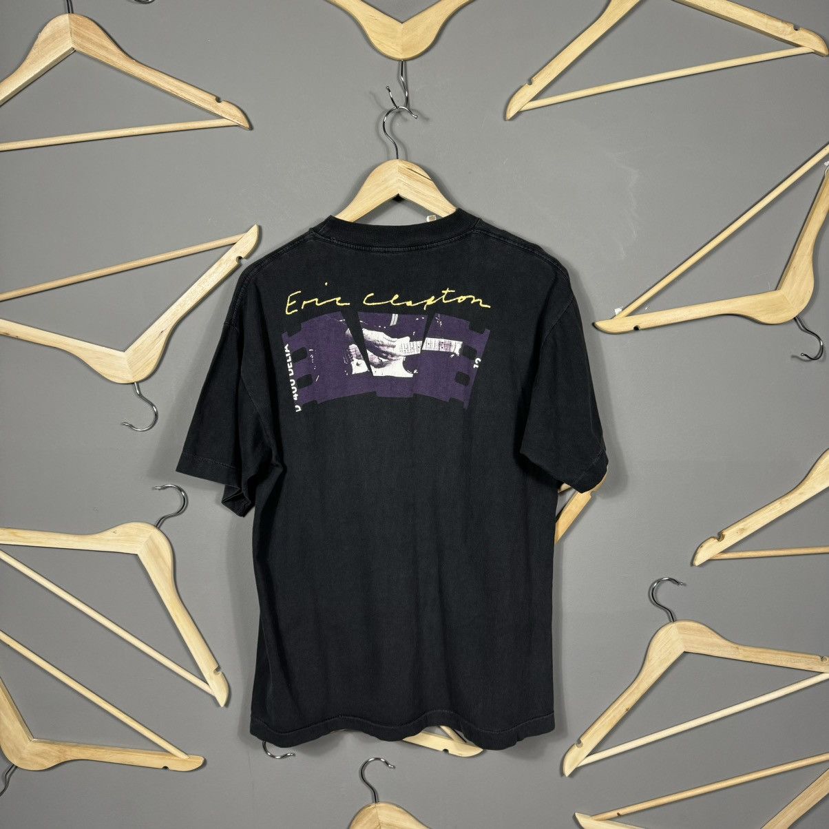 Band Tees Vintage 1992 Eric Clapton Tour T-shirt Size US XL / EU 56 / 4 - 2 Thumbnail