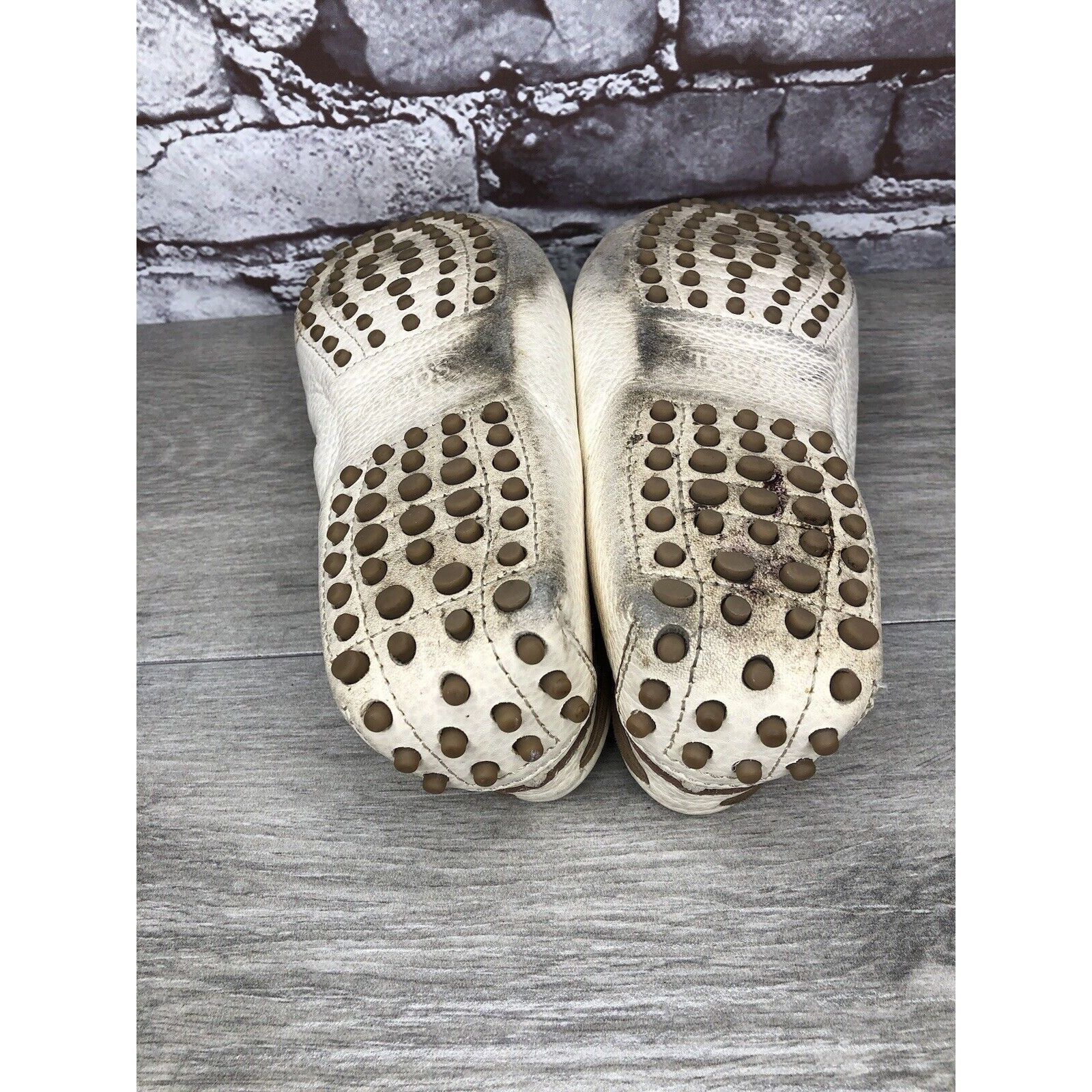Tod's Tod’s Ivory Cream Leather Gommino Driving Moccasin Shoes Wom Size US 9.5 / IT 39.5 - 9 Thumbnail