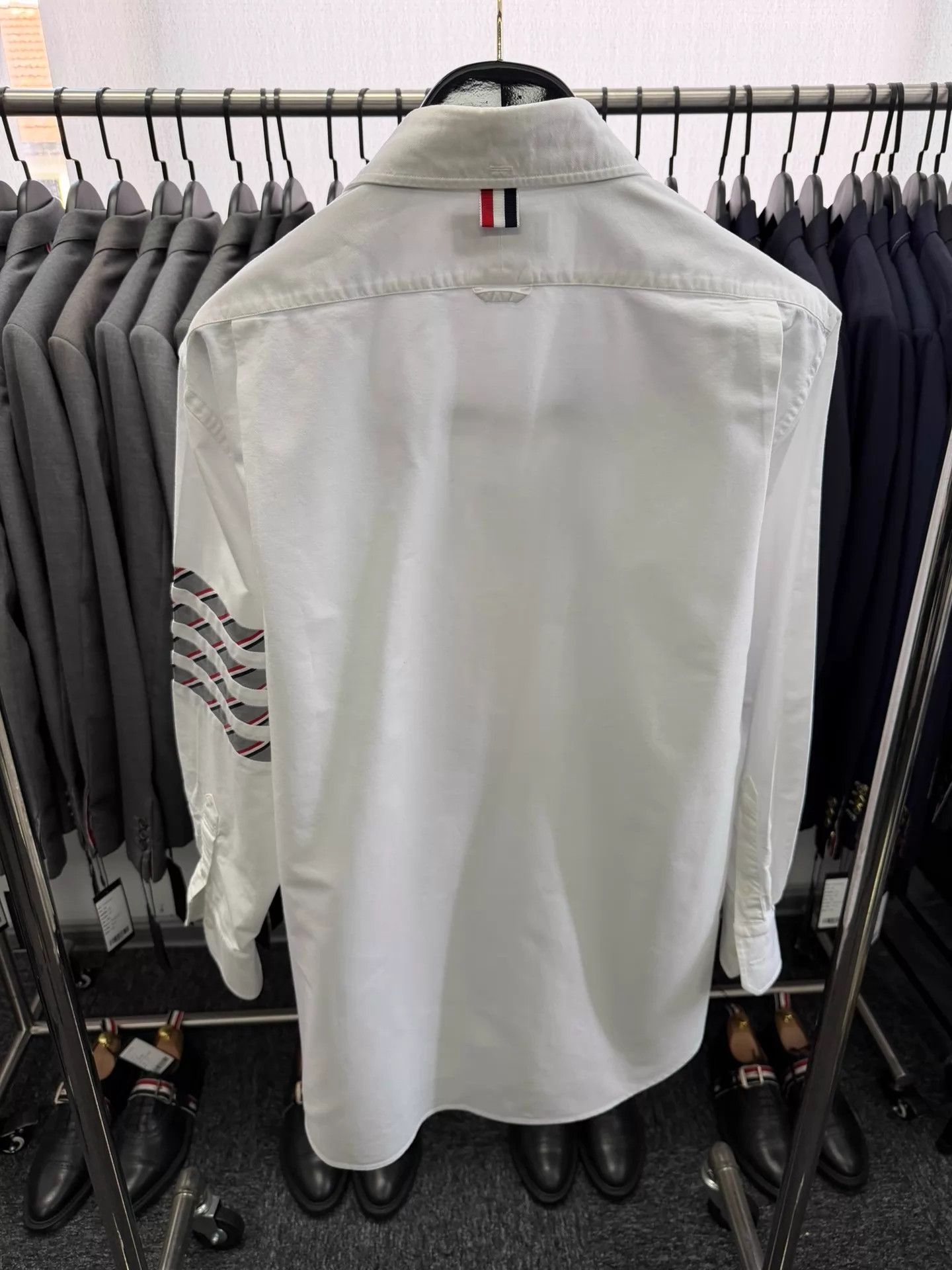 Thom Browne Thom Browne Classic 4-Bar White Oxford Shirt Size 5 Size US XXL / EU 58 / 5 - 2 Thumbnail