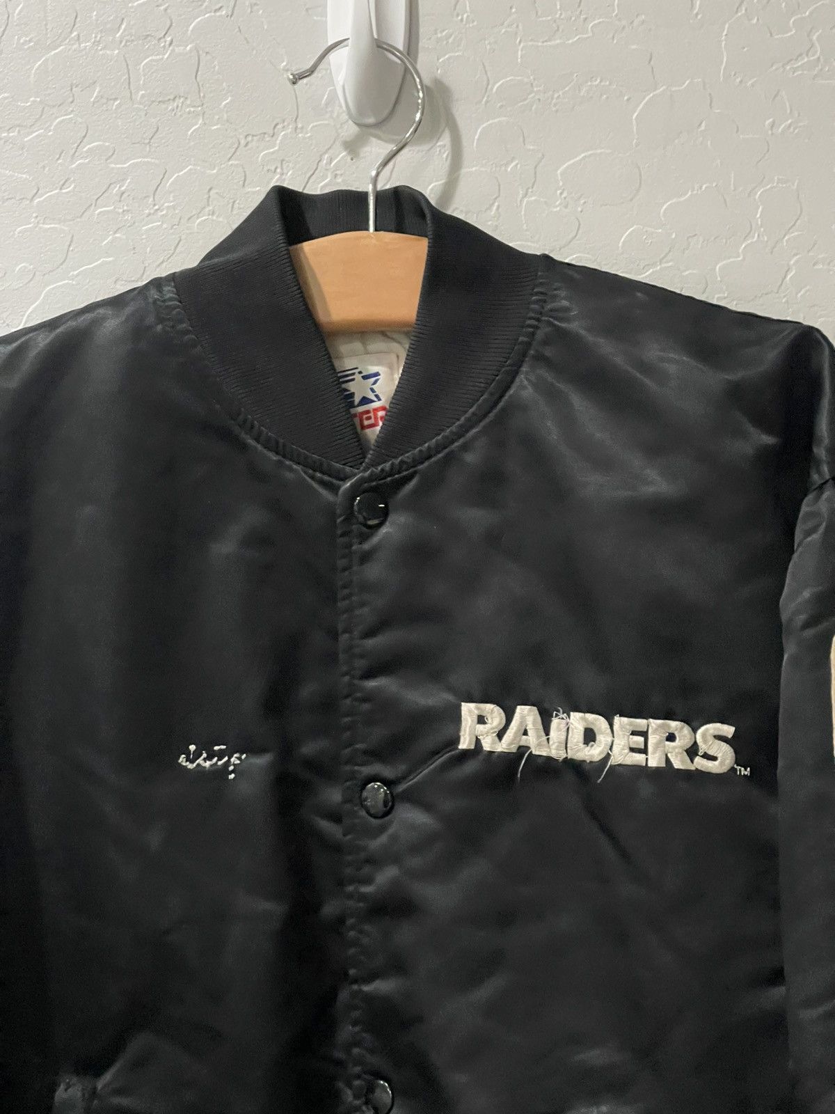 Starter Vintage STARTER Los Angeles Raiders Satin Jacket Size Medium Size US M / EU 48-50 / 2 - 2 Thumbnail