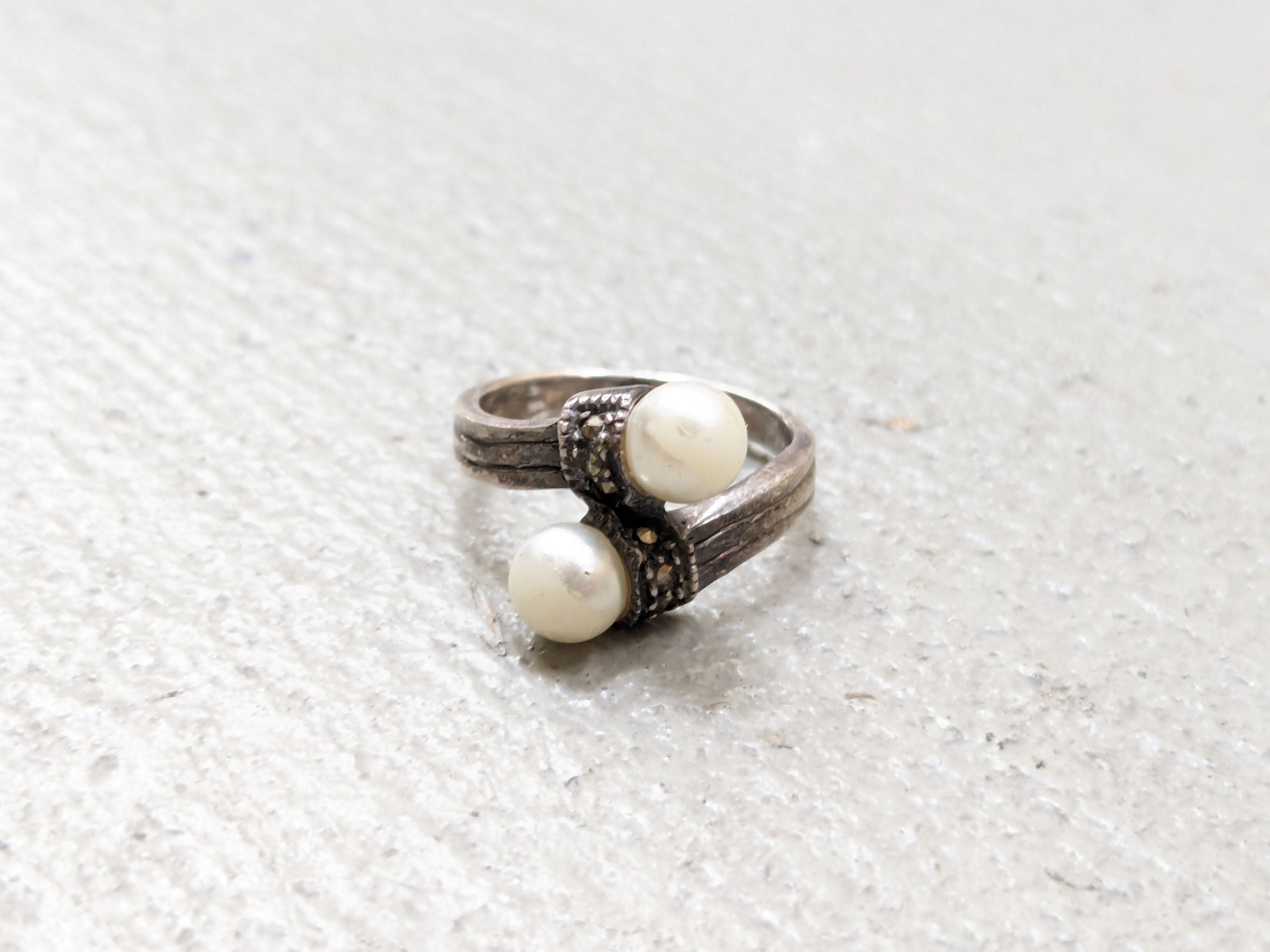 Jewelry Vintage Sterling Silver Ring 6.75 Faux Pearl Modern Minimal Size ONE SIZE - 5 Thumbnail