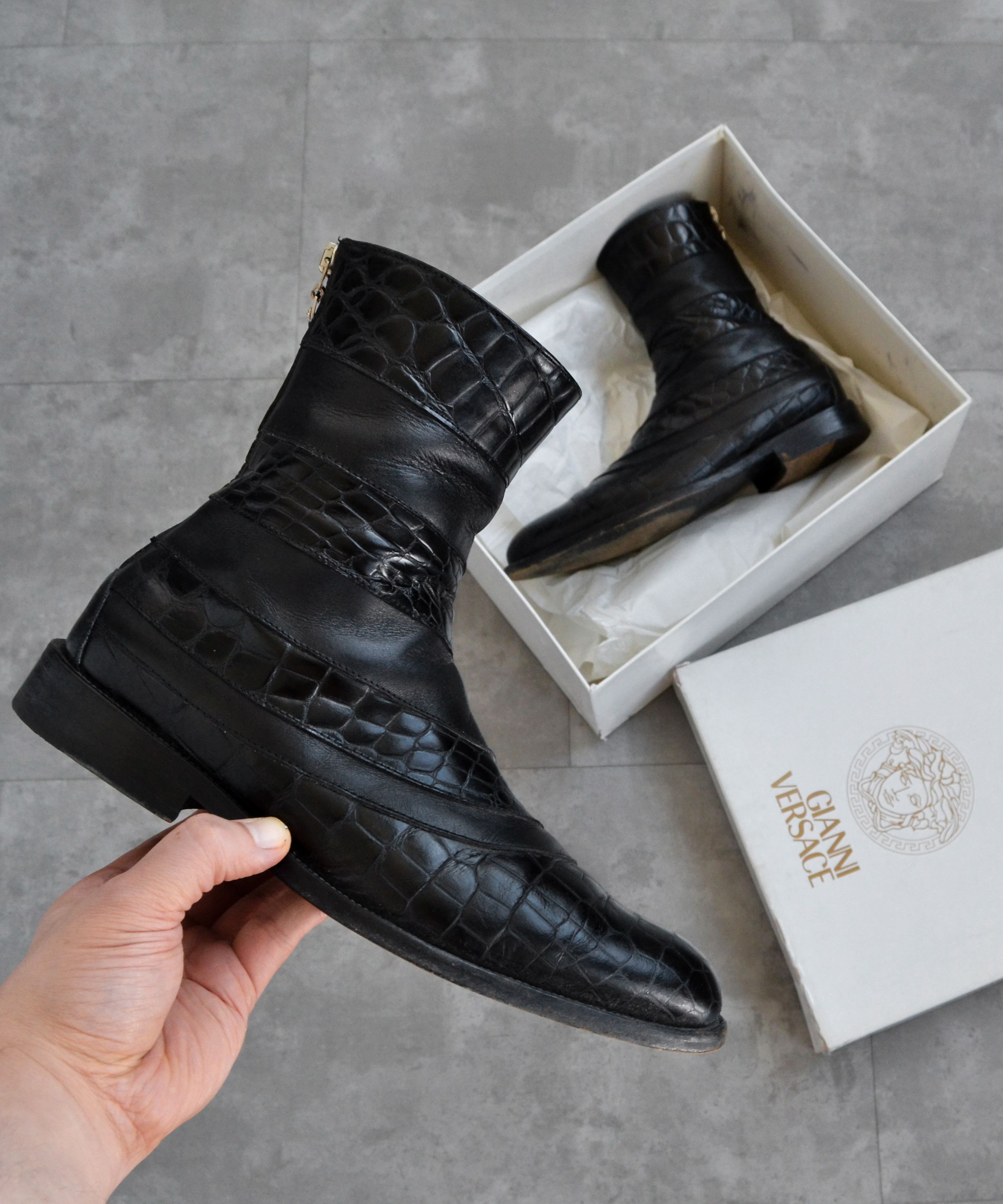 Versace GIANNI VERSACE Boots Ankle Shoes Leather Black Medusa Zip Size US 6 / EU 39 - 1 Thumbnail