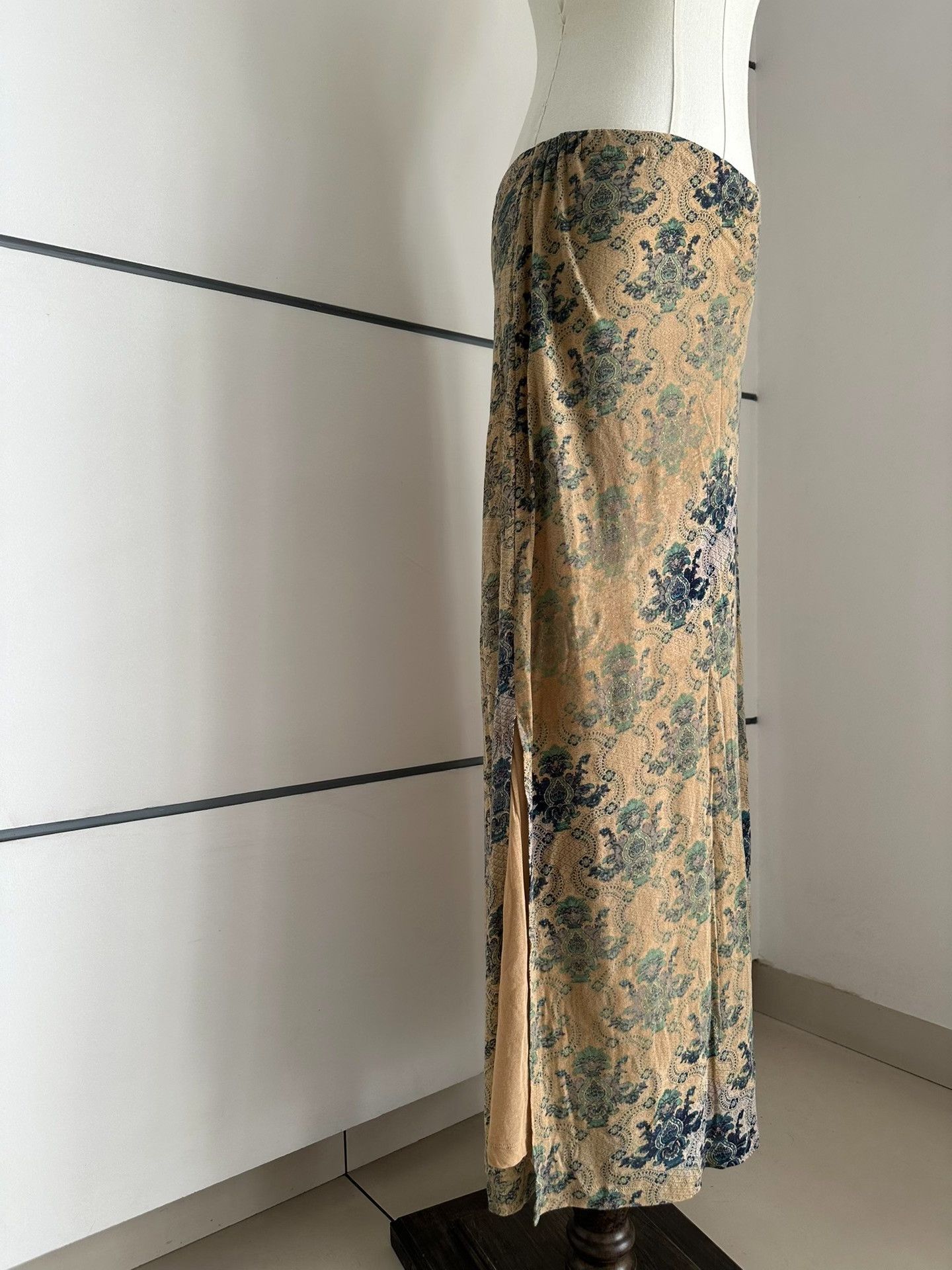 Issey Miyake ISSEY MIYAKE size3 Retro, ethnic-style long dress| Size 29" - 2 Thumbnail