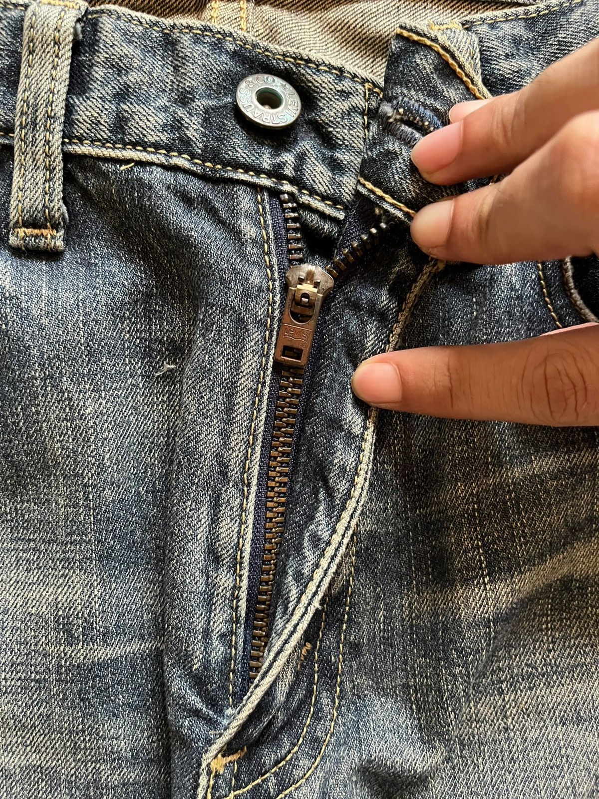 Levi's × Levi's Vintage Clothing Vintage 90s Levis 502 Distressed Mud Wash Loose Jeans Size US 29 - 3 Thumbnail