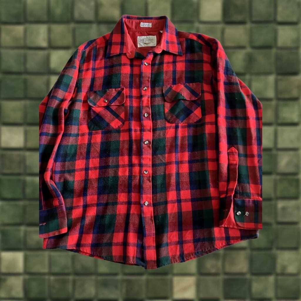 Vintage Northwest Territory Shirt Mens L Flannel Red Green Plaid Long Sleeve Button Up Size US L / EU 52-54 / 3 - 1 Thumbnail