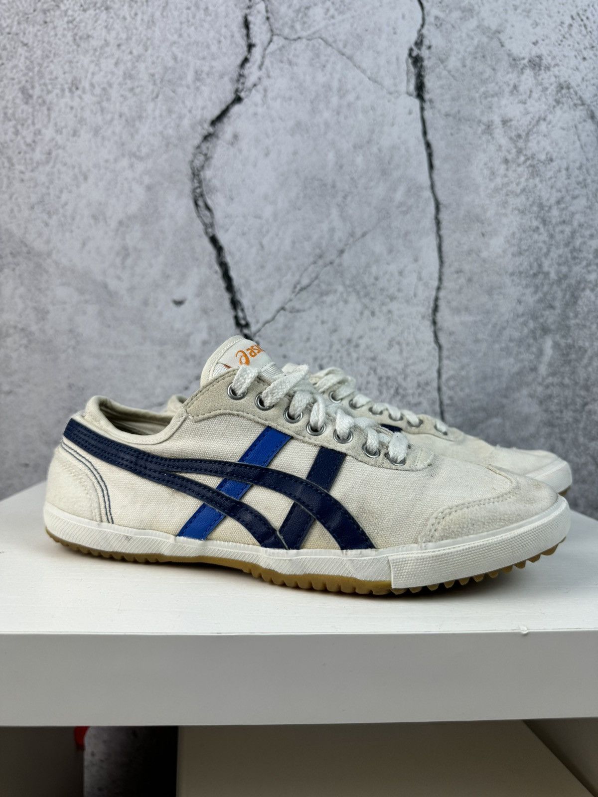 Asics Asics Onitsuka Tiger Vintage Sneakers Low Top Size US 8 / IT 38 - 1 Thumbnail