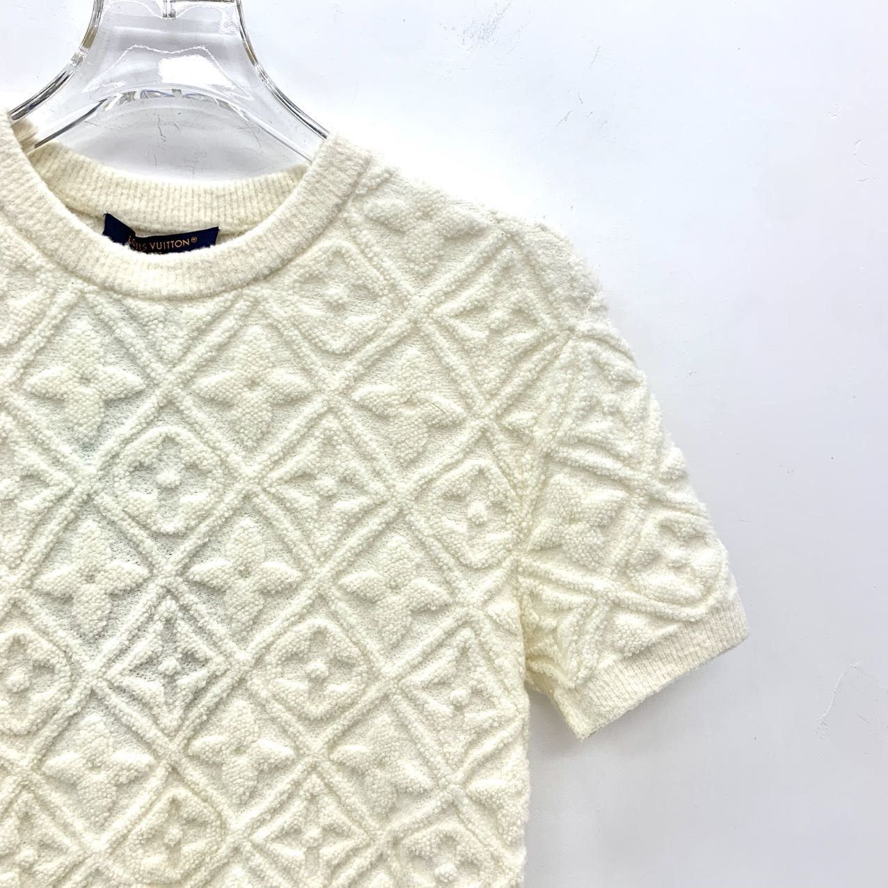 Louis Vuitton Louis Vuitton All-over Embossed Logo Short Sleeve K26WX Size S / US 4 / IT 40 - 3 Thumbnail