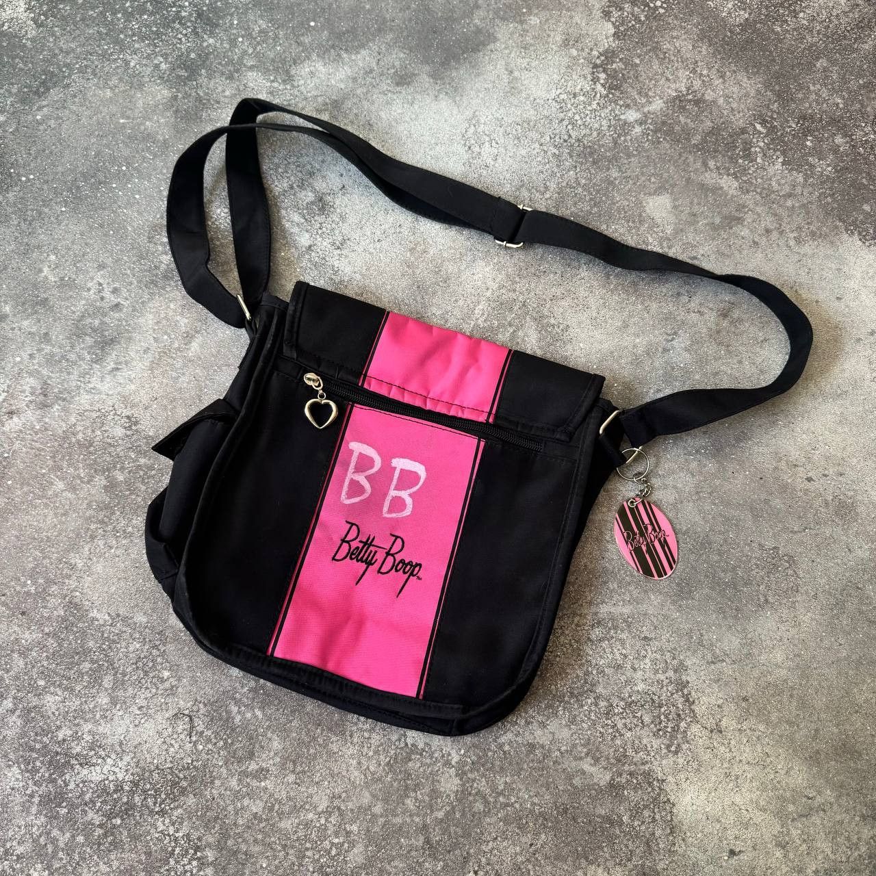 Hysteric Glamour × Japanese Brand Betty Boop Y2K Vintage Super Sexy Crossbody Bag Size ONE SIZE - 4 Thumbnail