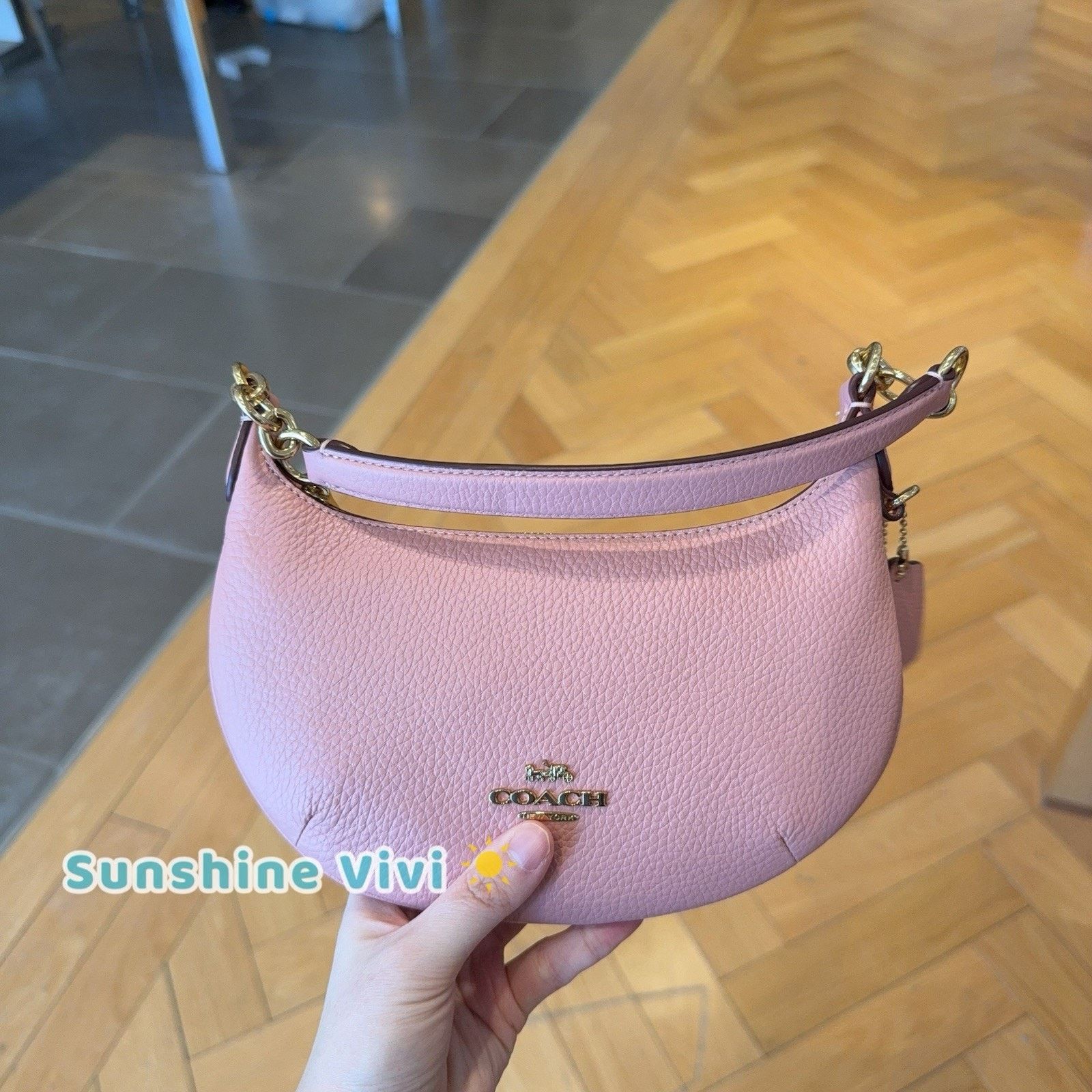 Coach NWT Coach Mini Payton Bag CEL08 Gold/Pink Petal leather Size ONE SIZE - 1 Thumbnail
