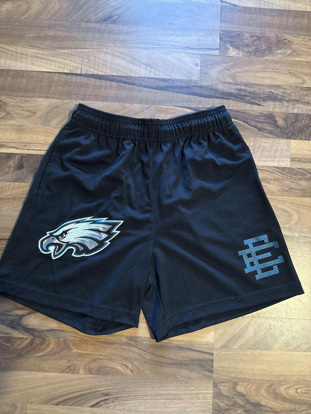 Eric Emanuel Eric Emmanuel Eagles Shorts Size US 34 / EU 50 - 1 Thumbnail